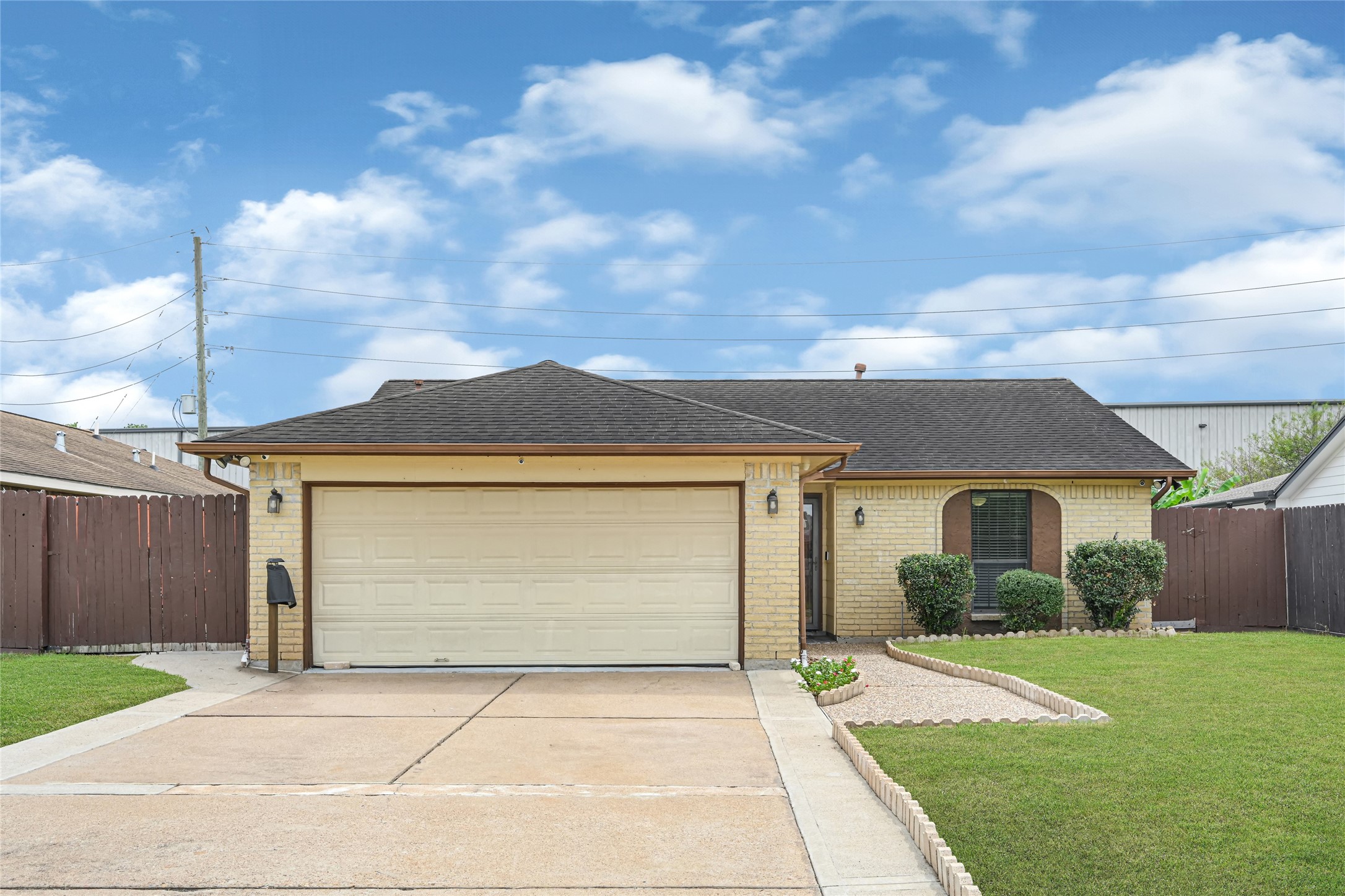 1618 Westfork Drive Property Photo 2
