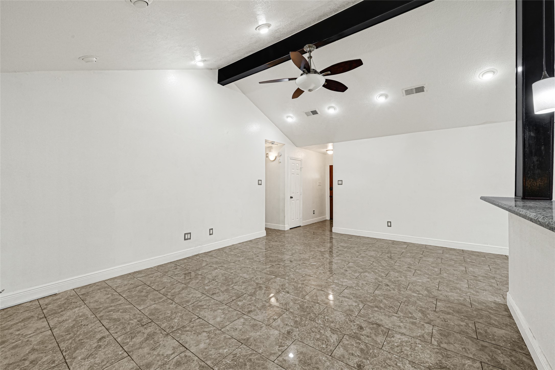 1618 Westfork Drive Property Photo 4