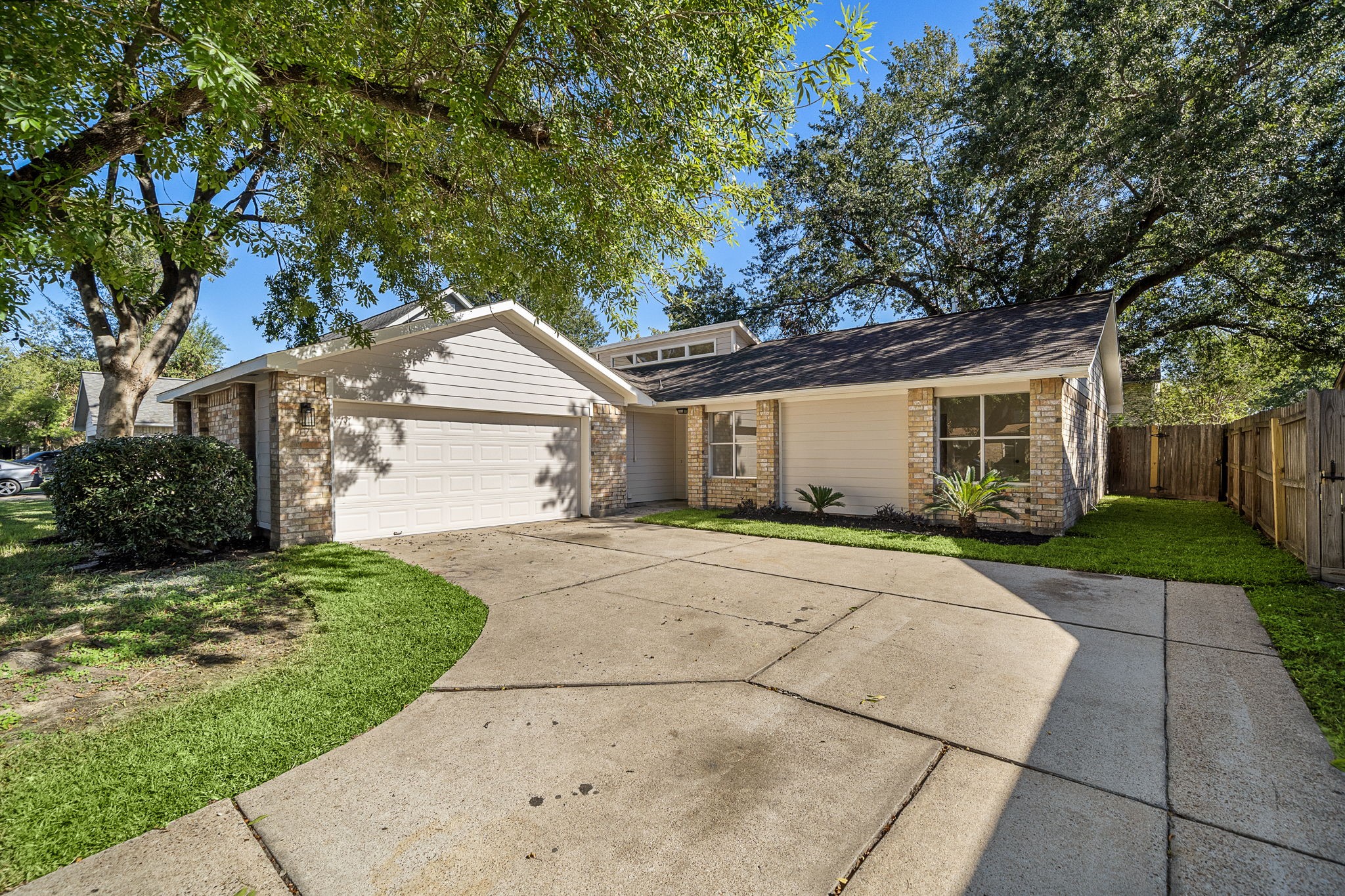 11614 Stone Bridge Drive Property Photo