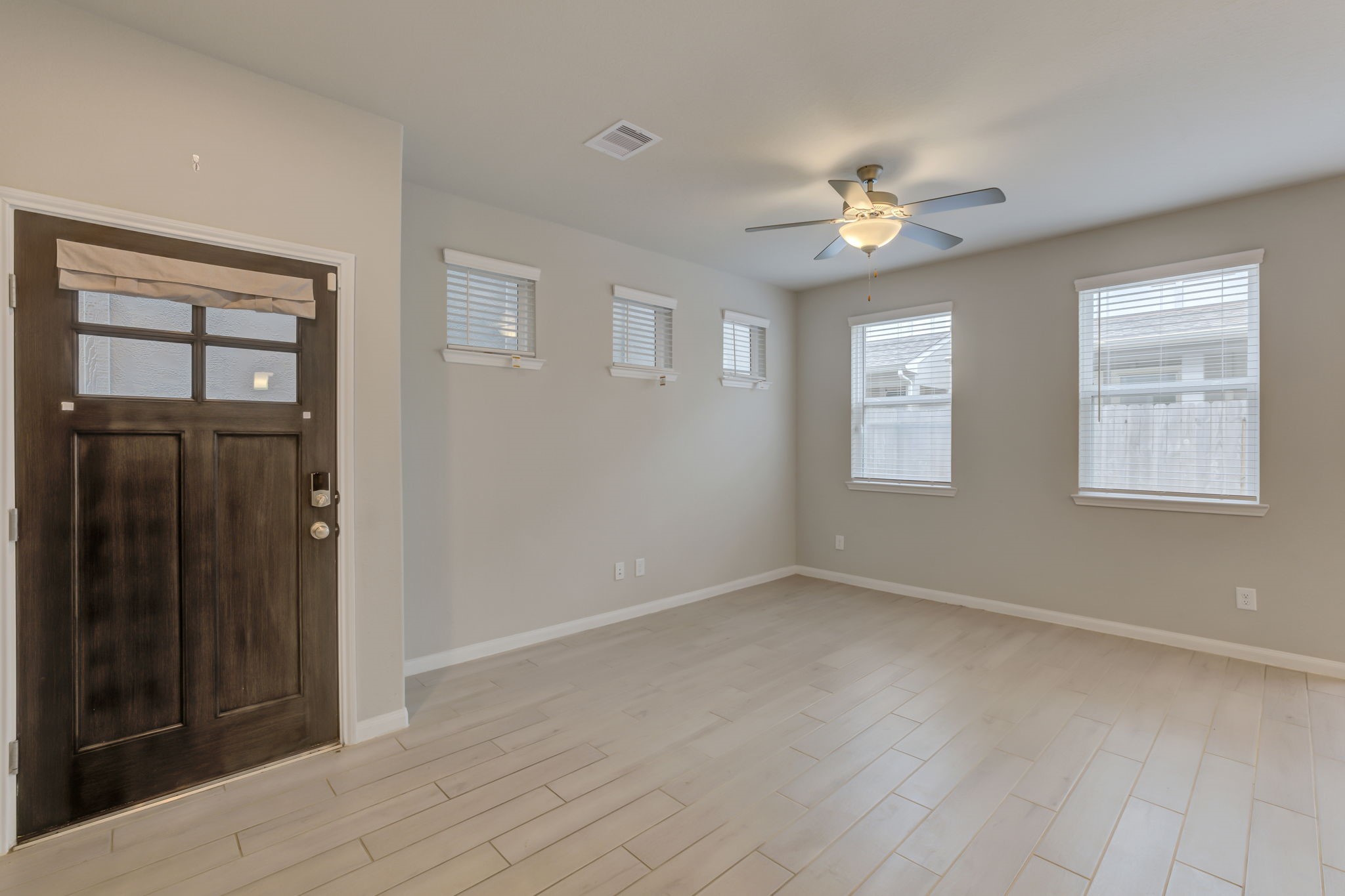 1523 Parkland Oak Drive Property Photo 6