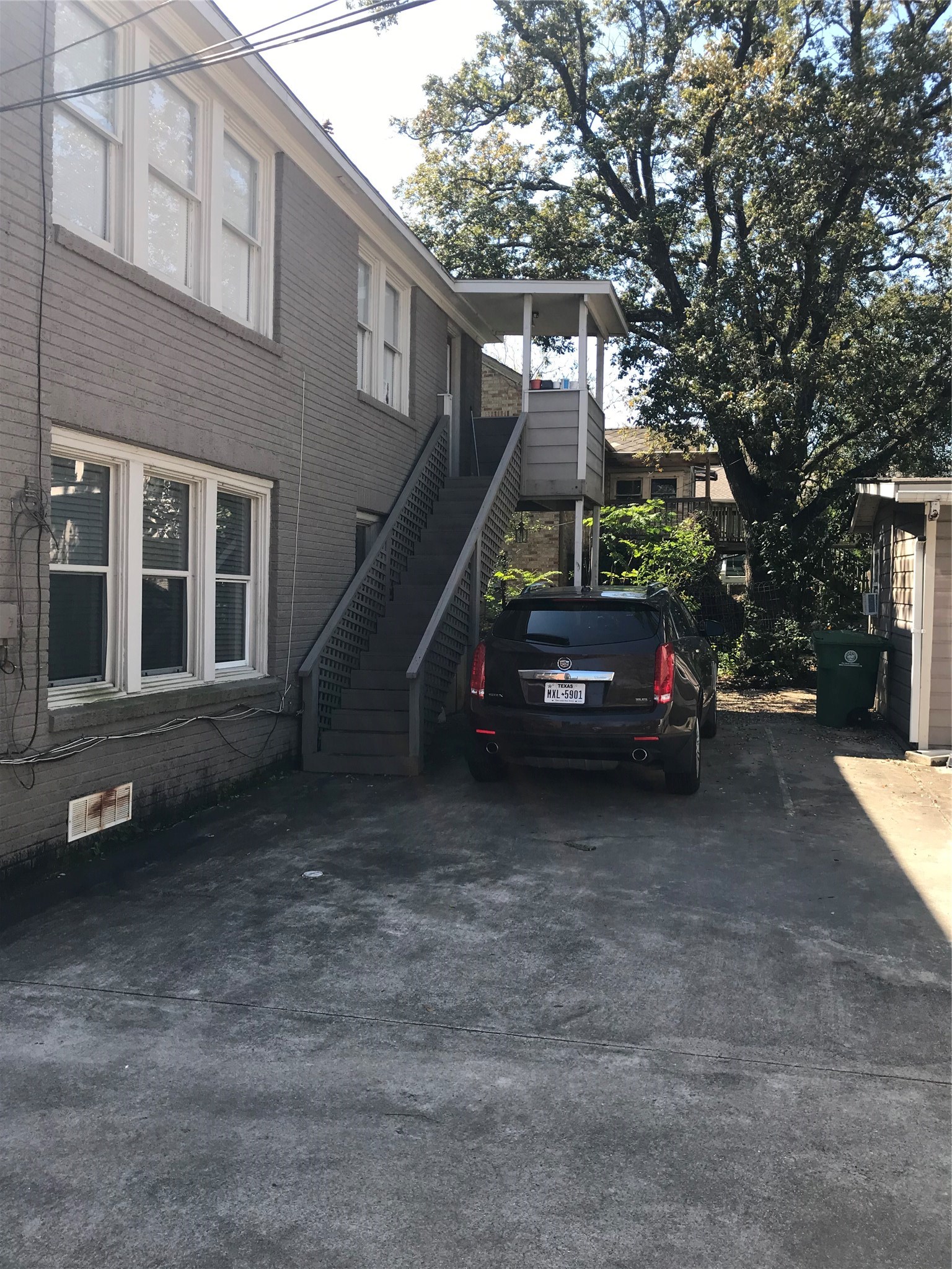 2030 Bissonnet Street Property Photo 15