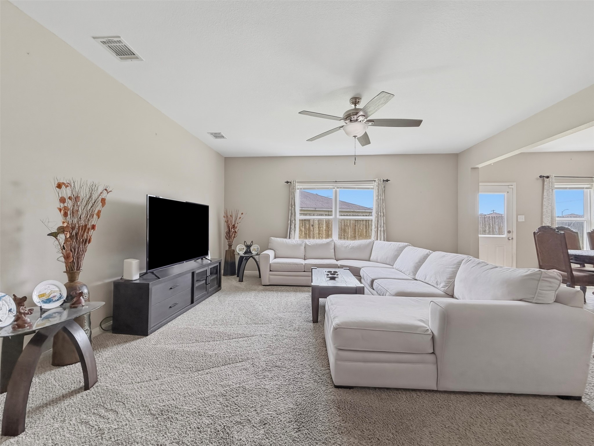 419 Turquoise Trade Drive Property Photo 6
