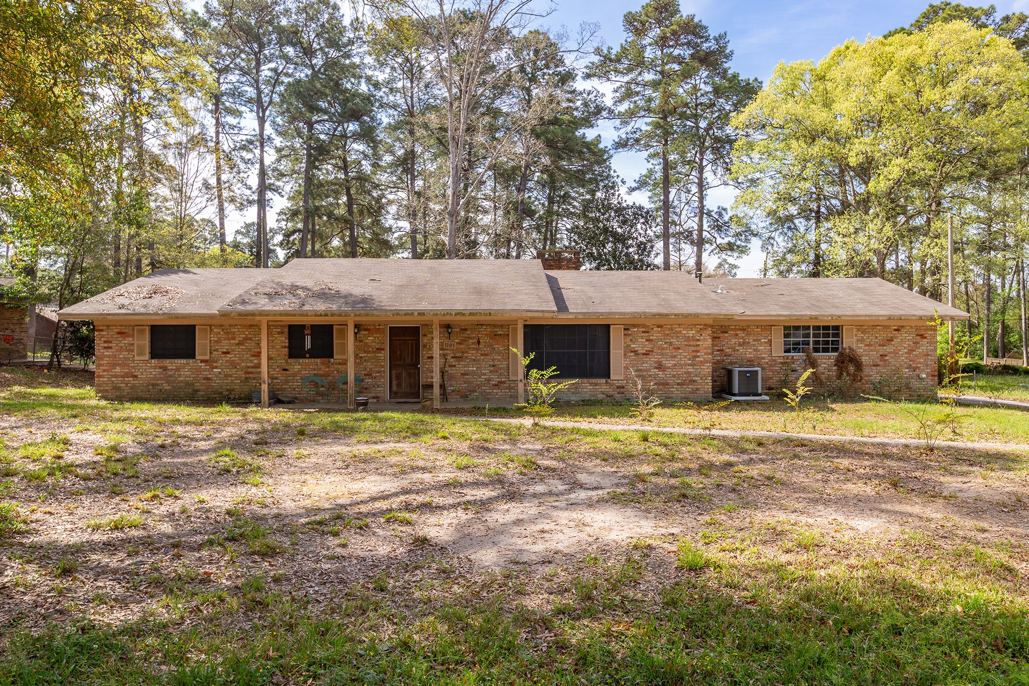 1105 Ada Street Property Photo 1