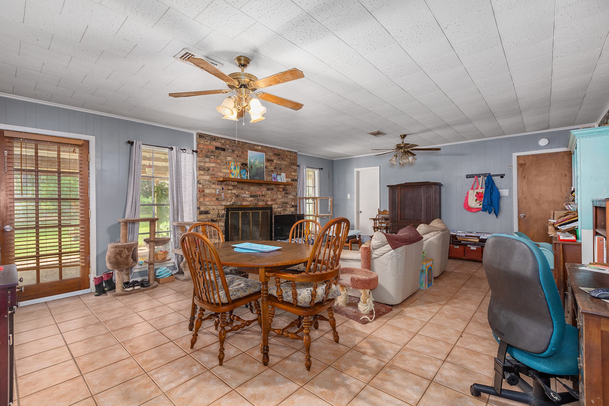 1105 Ada Street Property Photo 10