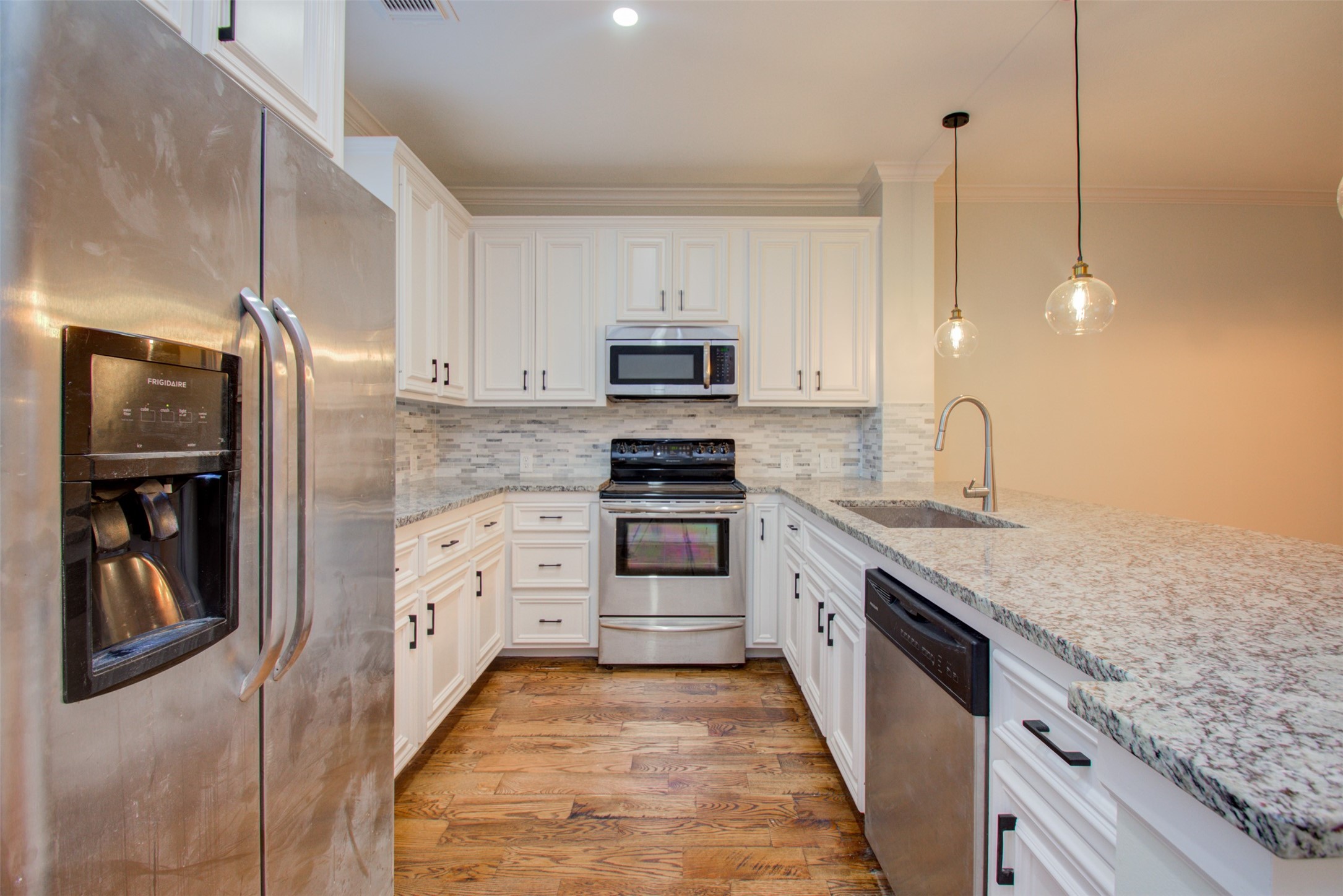 1733 Tuam Street Property Photo 19