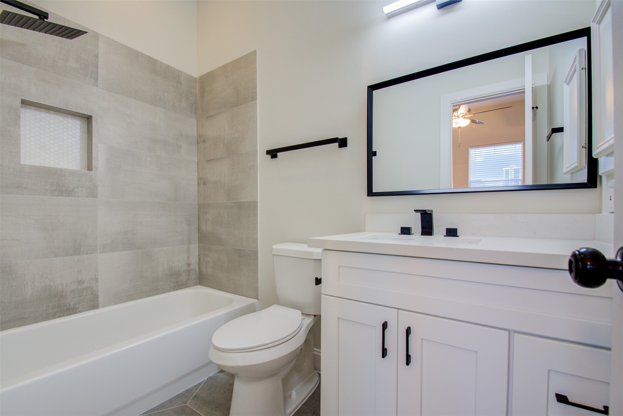 1733 Tuam Street Property Photo 25