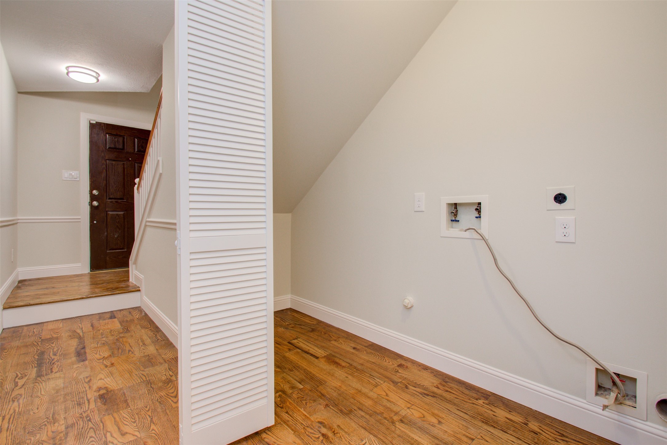 1733 Tuam Street Property Photo 34