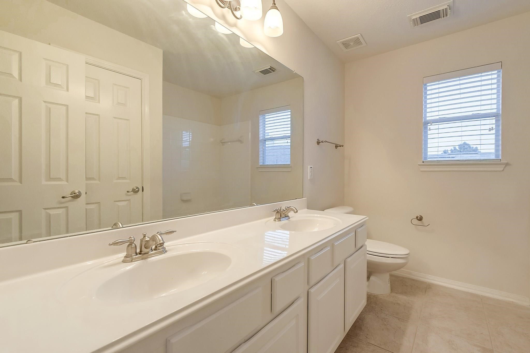 7023 Sundance Meadows Lane Property Photo 13
