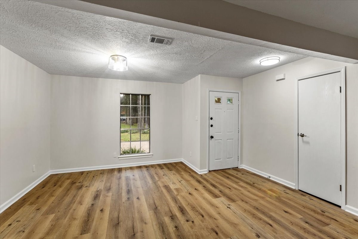3315 Beaver Glen Drive Property Photo 6
