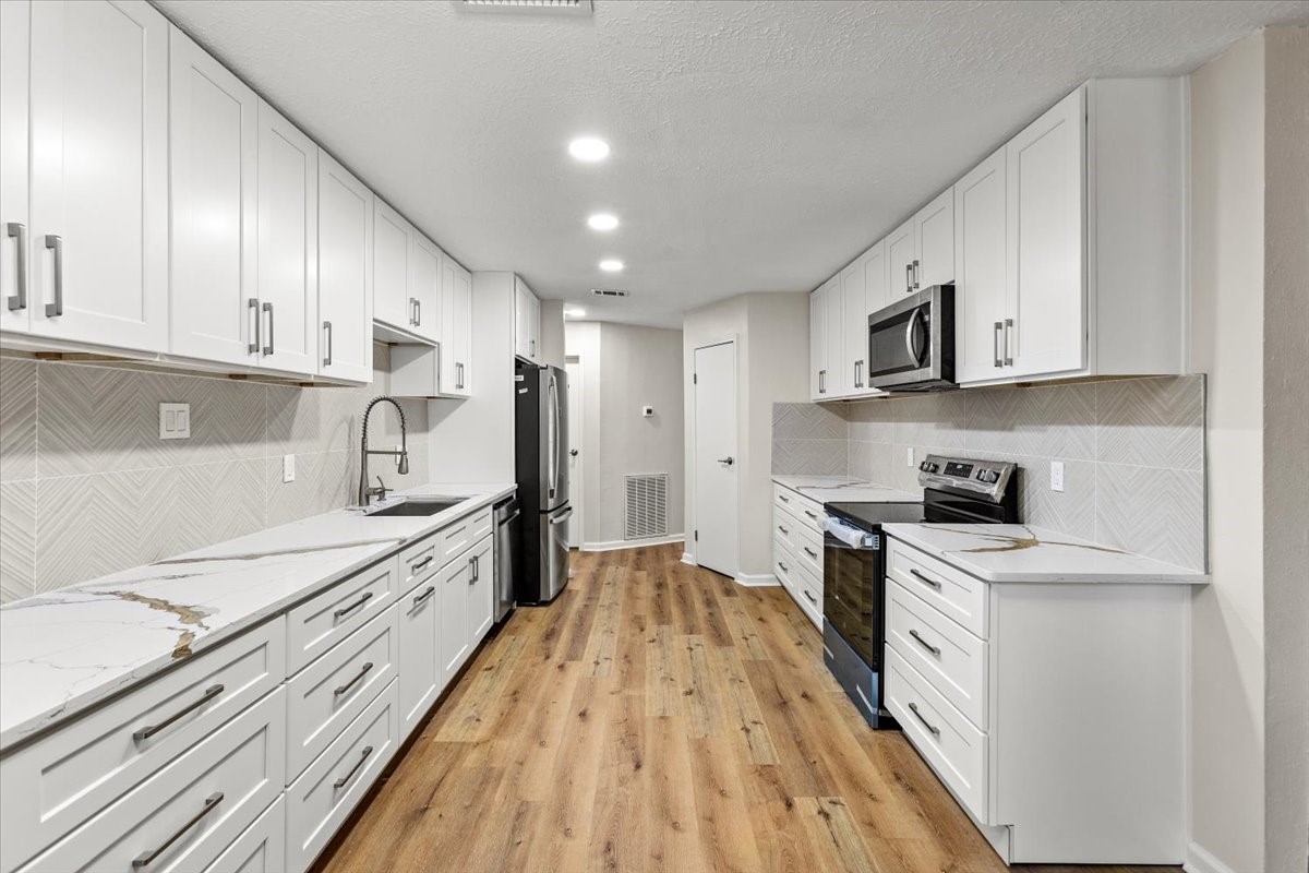 3315 Beaver Glen Drive Property Photo 13