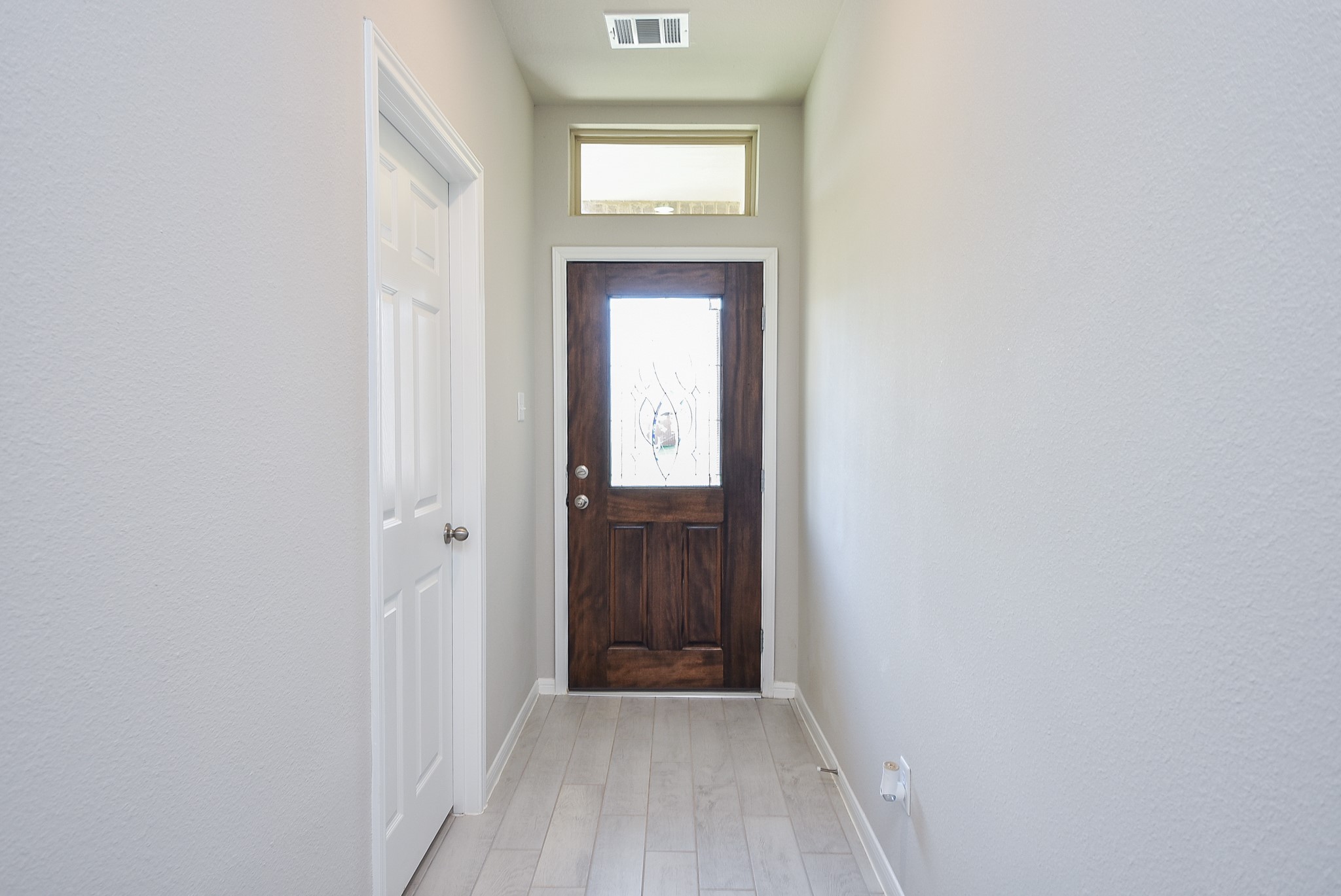 1428 Sundown Glen Lane Property Photo 3