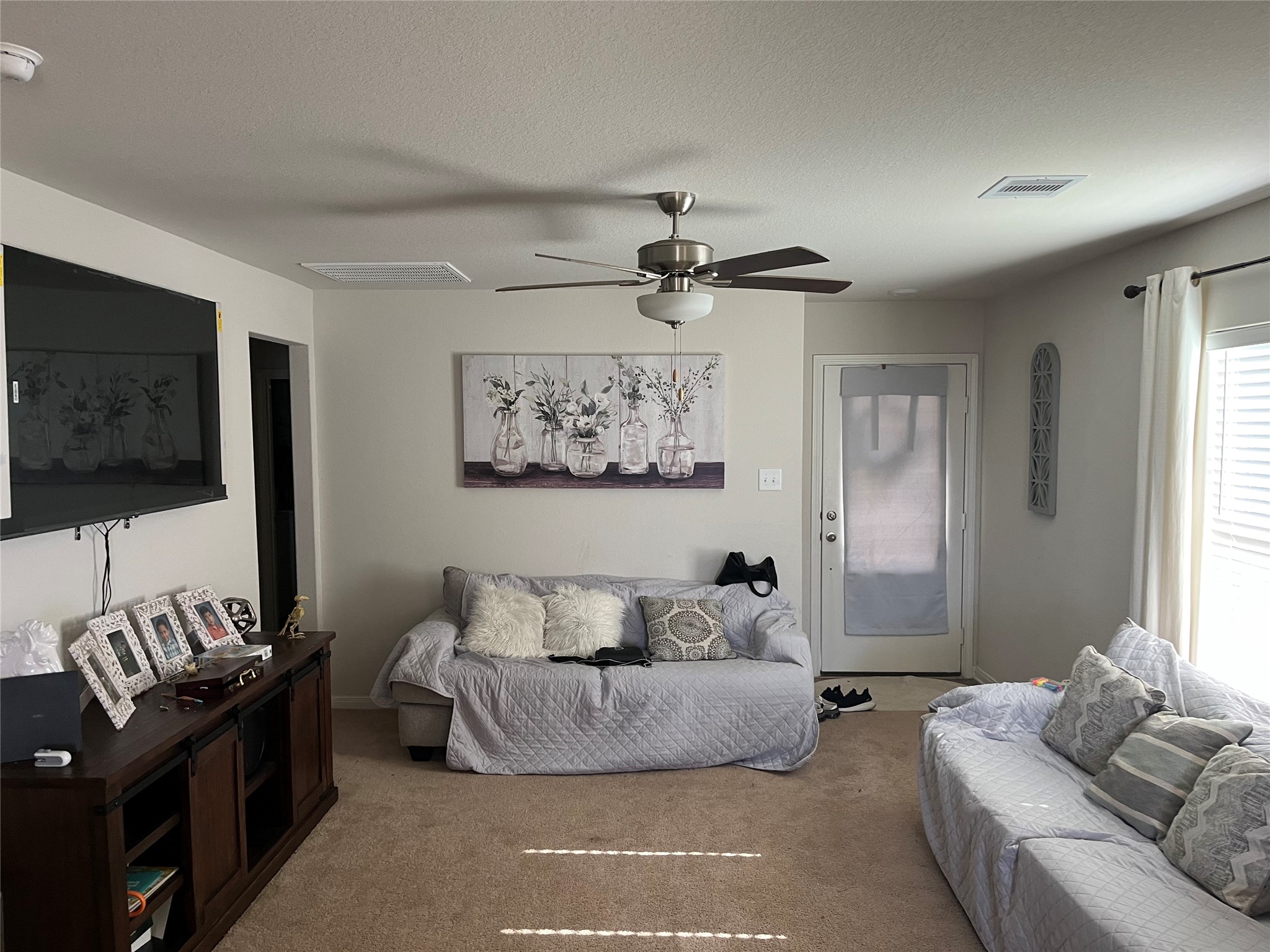 16154 Sugar Falls Drive Property Photo 2