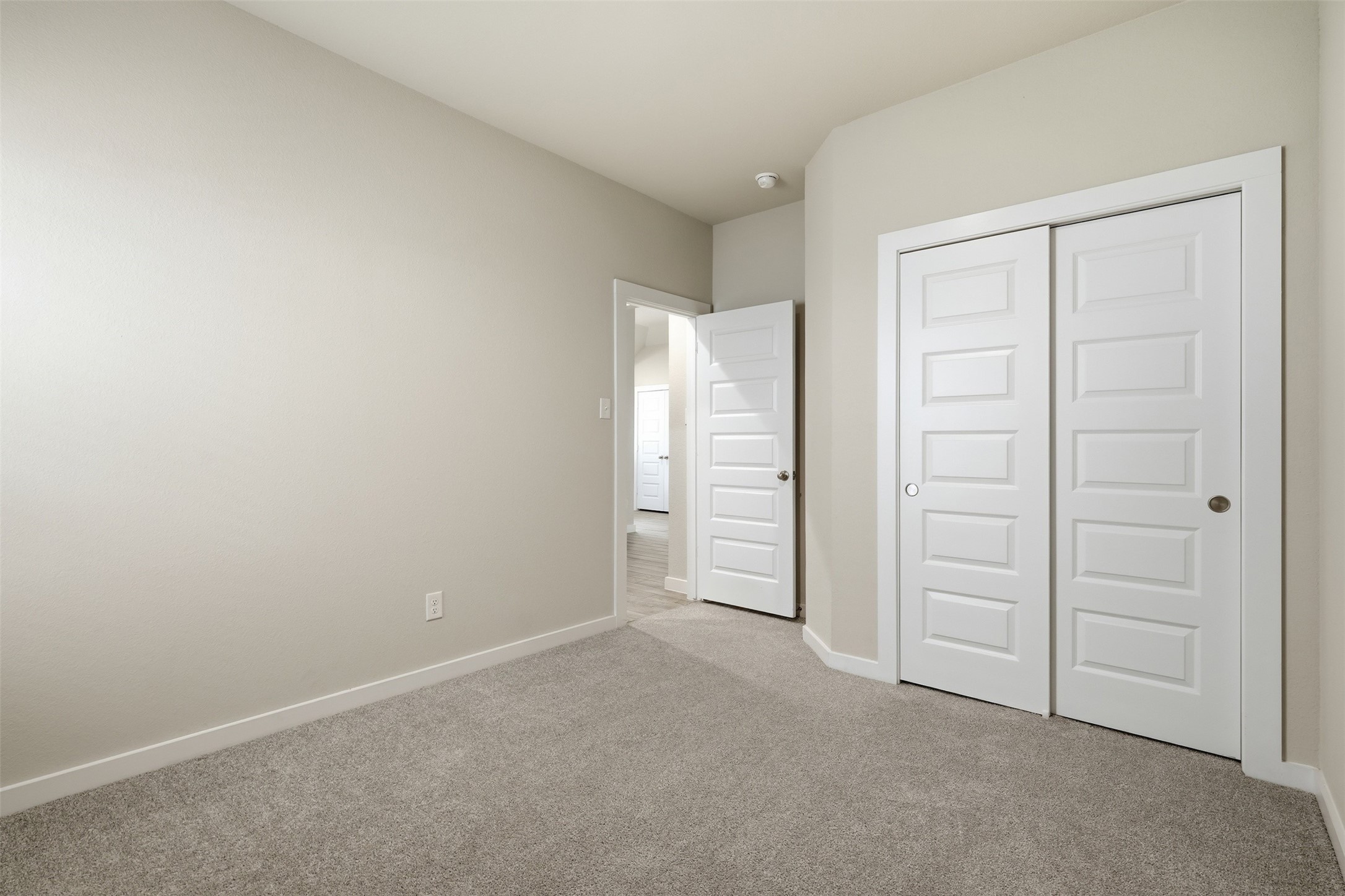 2742 Oakleaf Ash Lane Property Photo 23