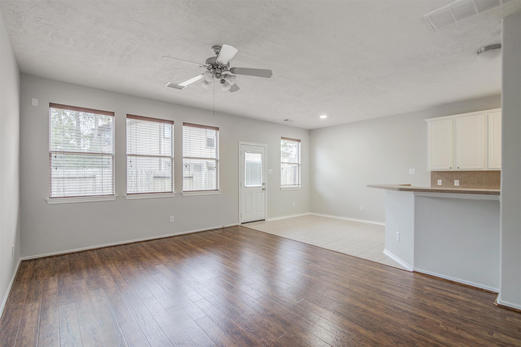 58 S Burberry Park Circle Property Photo 5