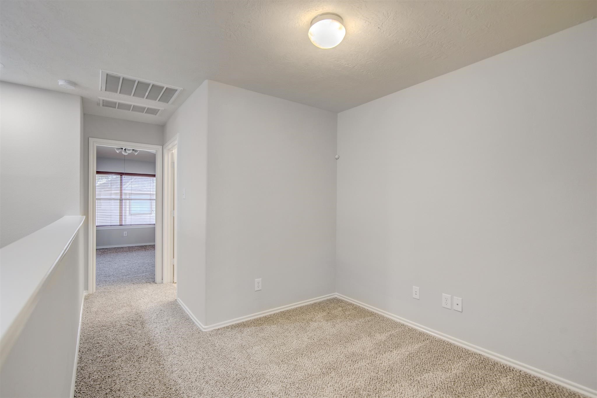 58 S Burberry Park Circle Property Photo 13