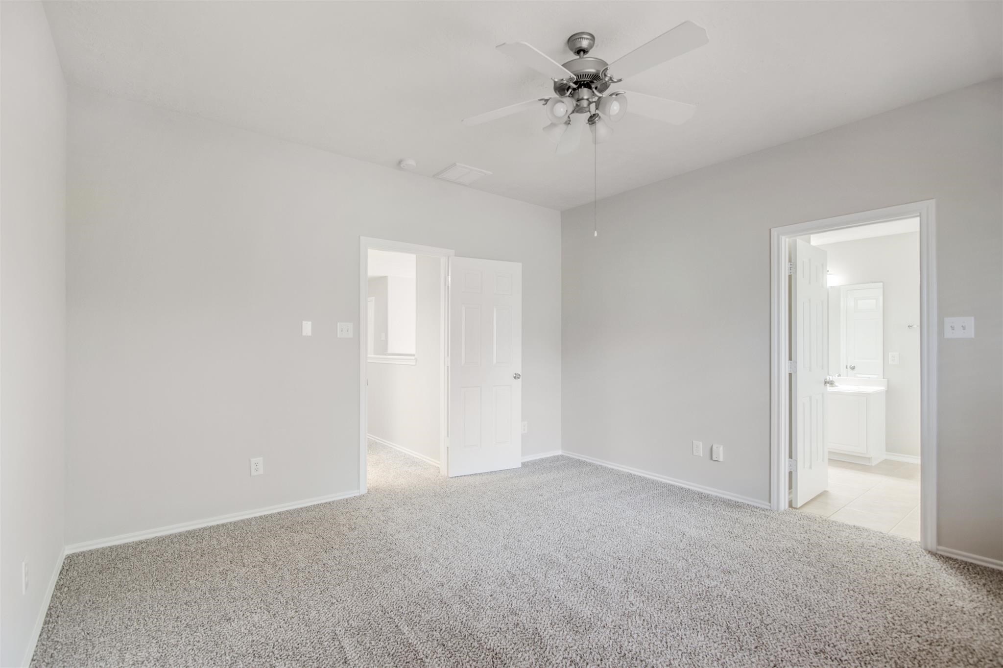 58 S Burberry Park Circle Property Photo 17