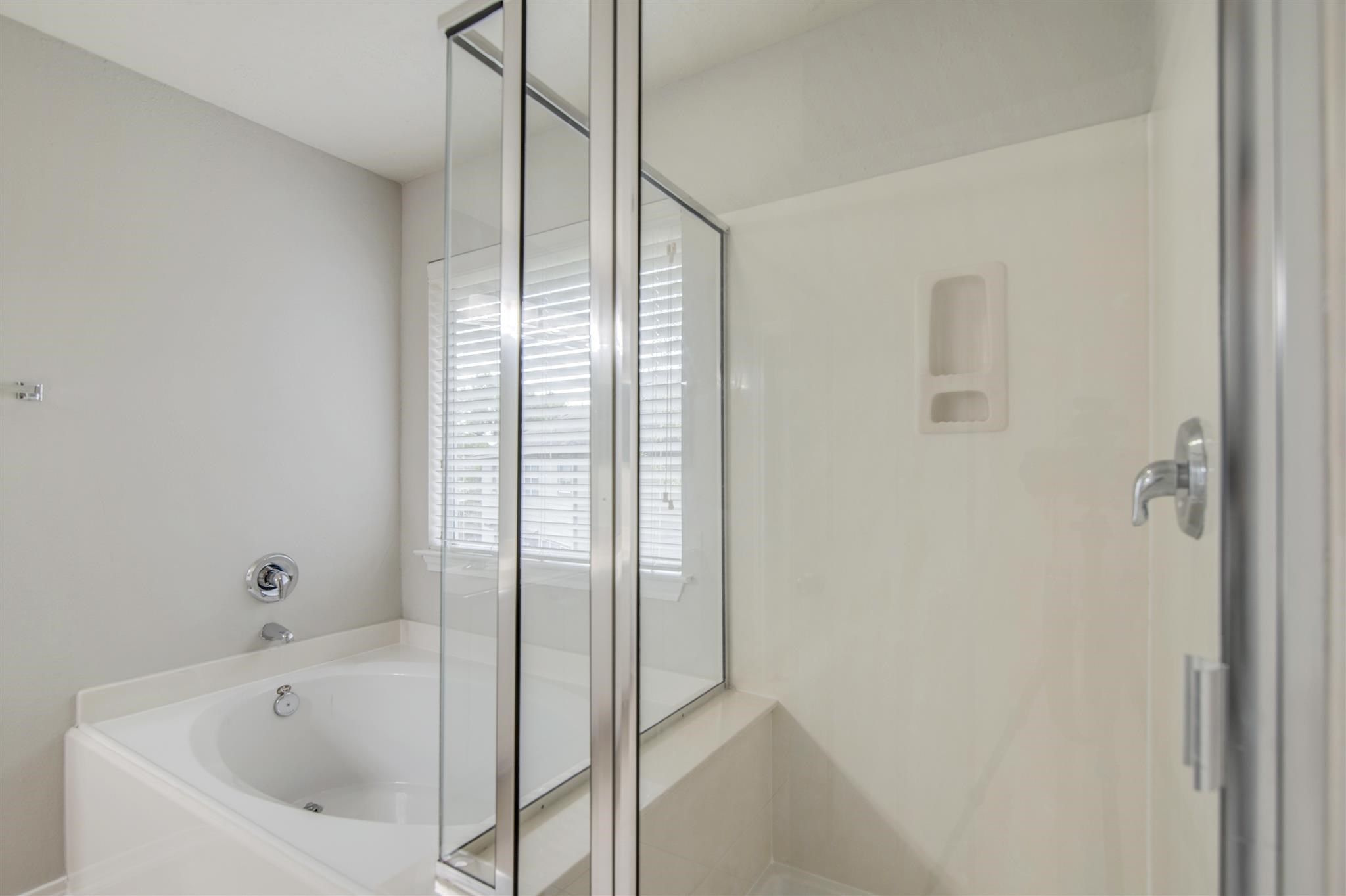 58 S Burberry Park Circle Property Photo 18