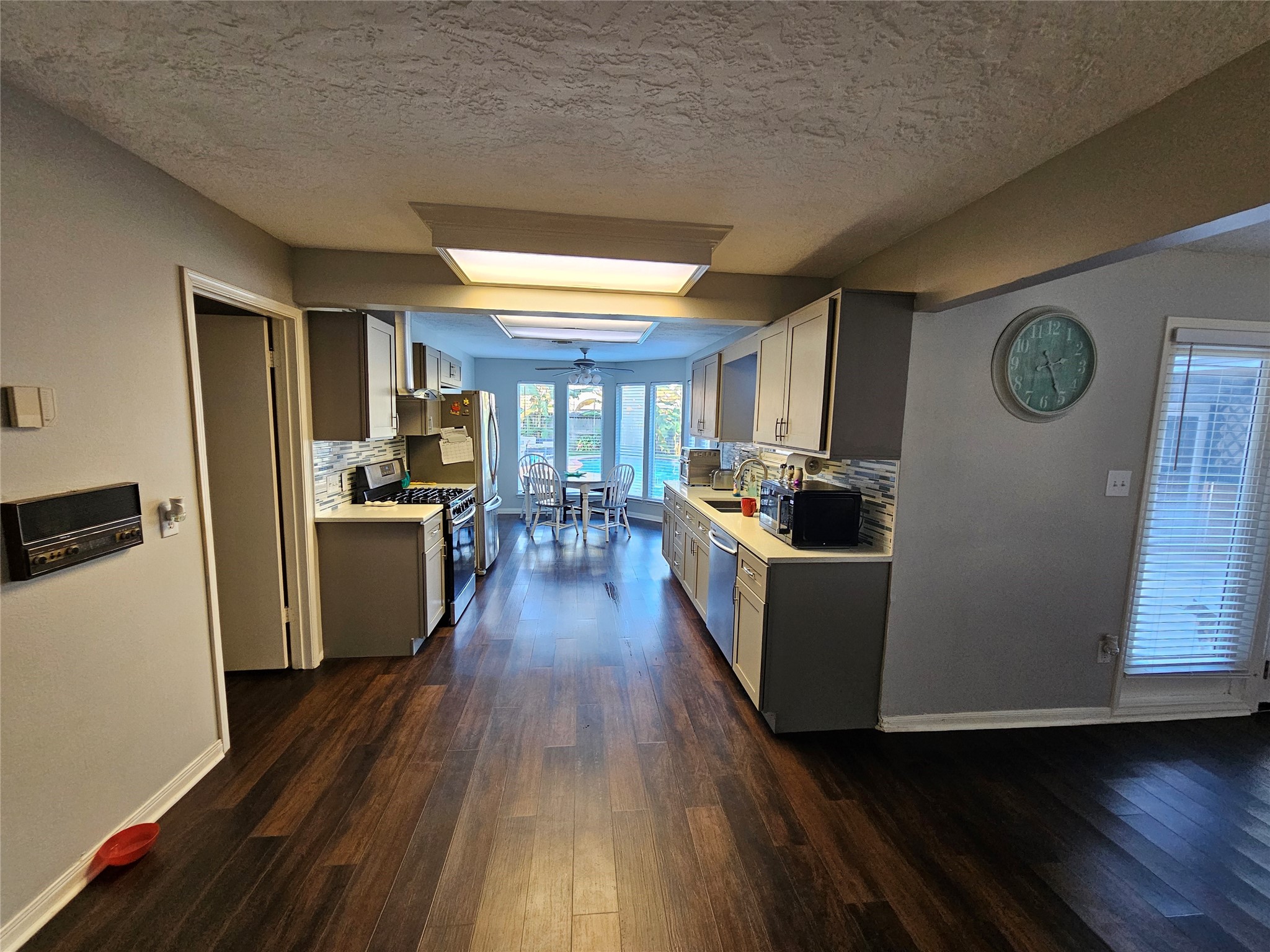 14822 Cedar Point Drive Property Photo 3