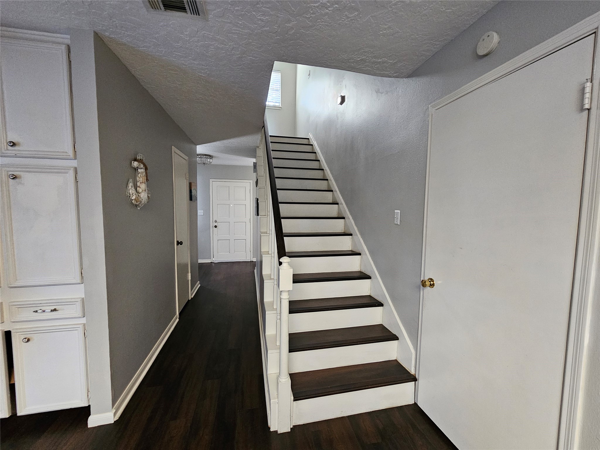 14822 Cedar Point Drive Property Photo 17