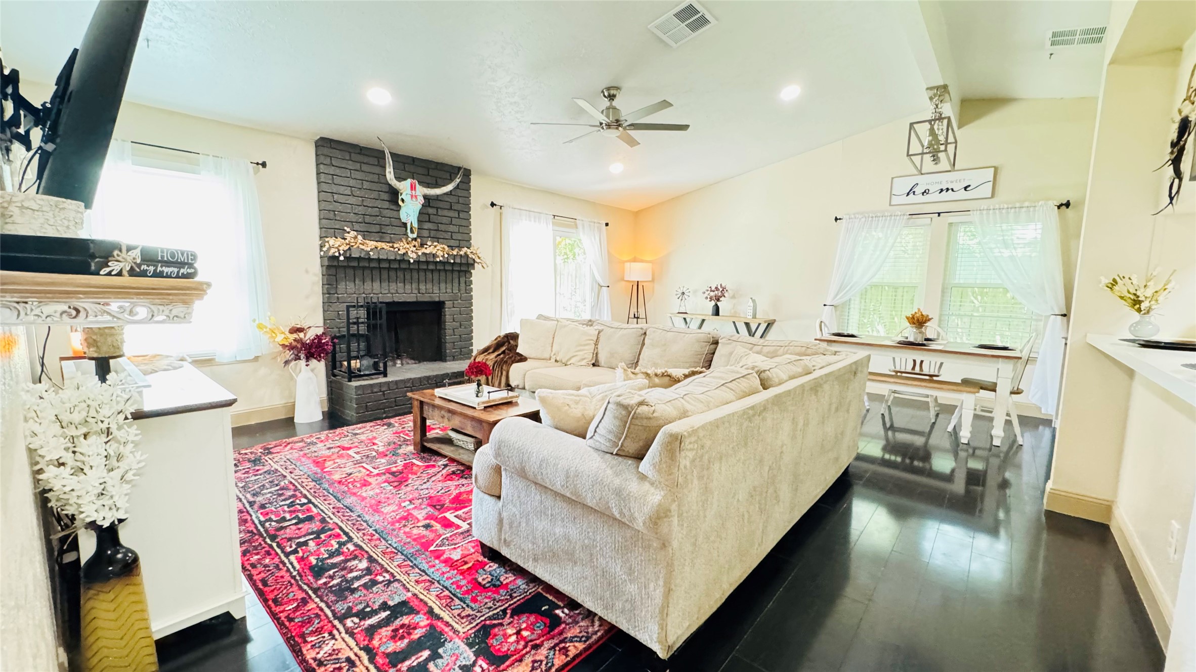 3003 Wood Fox Drive Property Photo 1