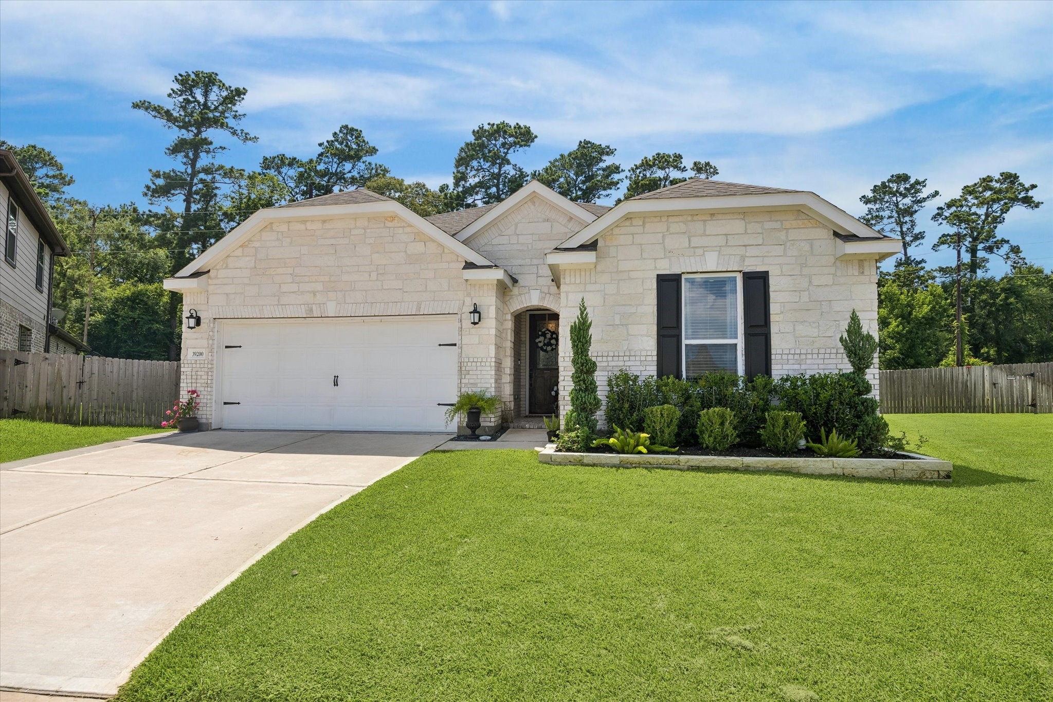 39200 Canyonville Court
