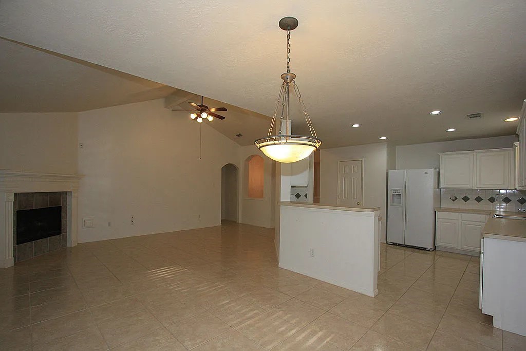 43 Steep Trail Place Property Photo 8