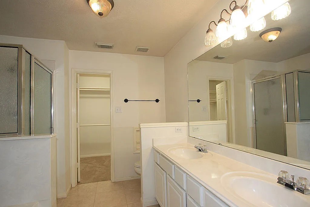 43 Steep Trail Place Property Photo 11