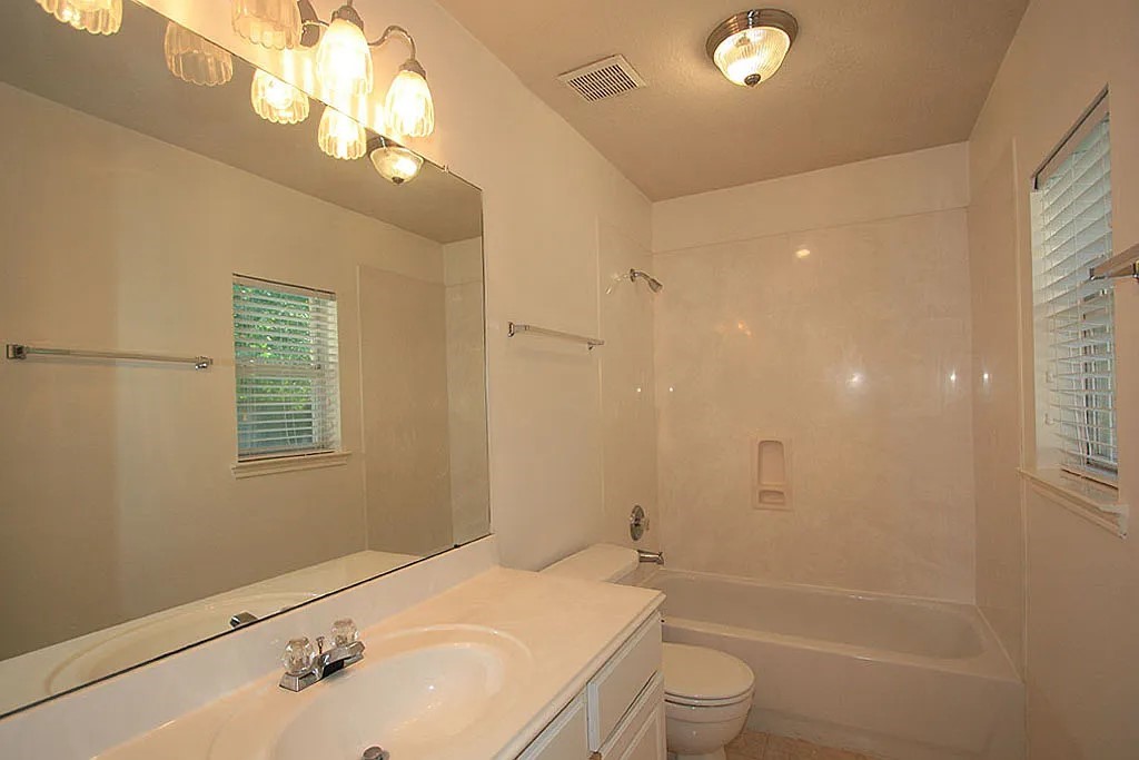 43 Steep Trail Place Property Photo 12