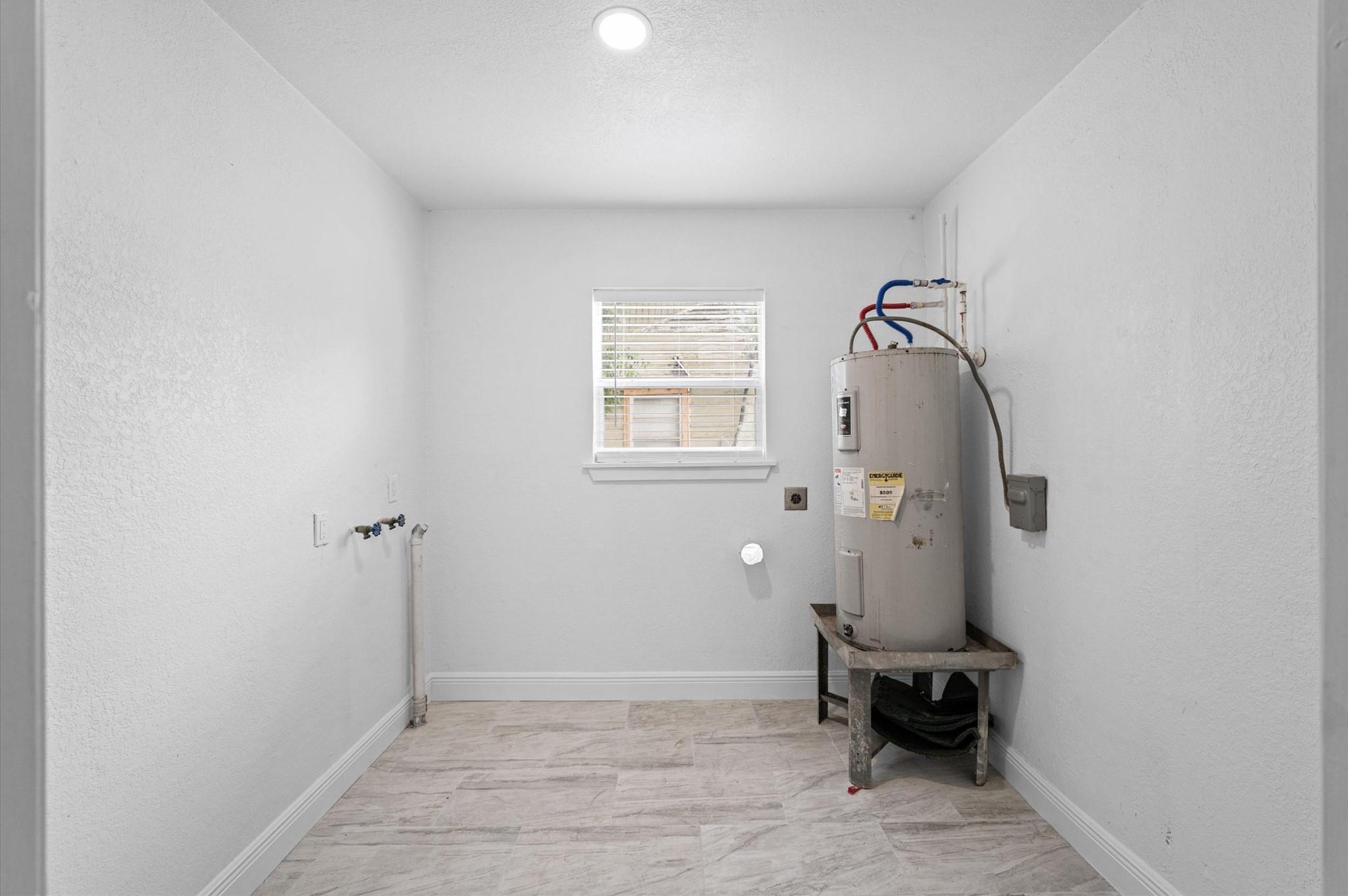 6134 Belmark Street, Houston Tx 77033 Property Photo 11