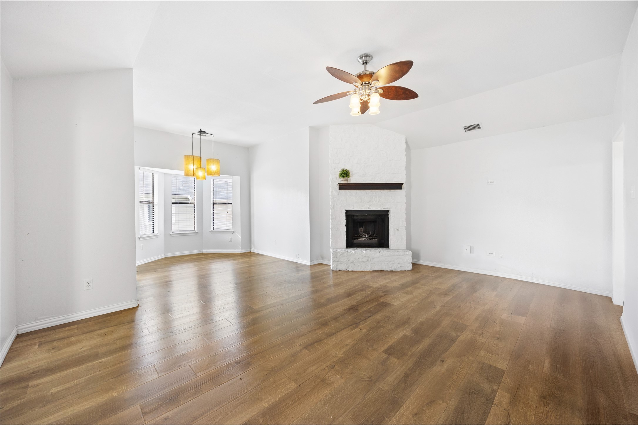 2209 Stirrup Drive Property Photo 8