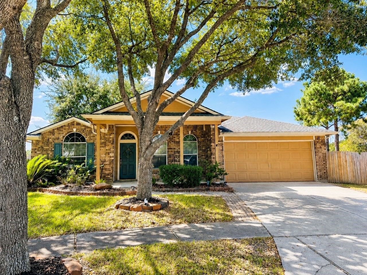 22922 Antiqua Estates Court Property Photo 1