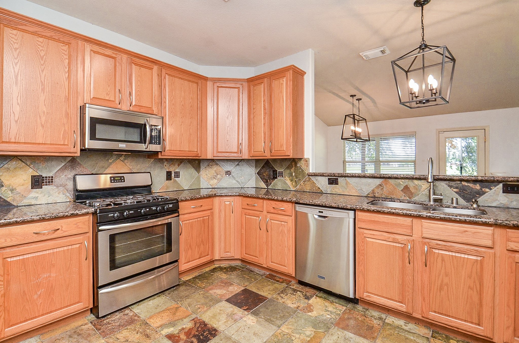 22922 Antiqua Estates Court Property Photo 14