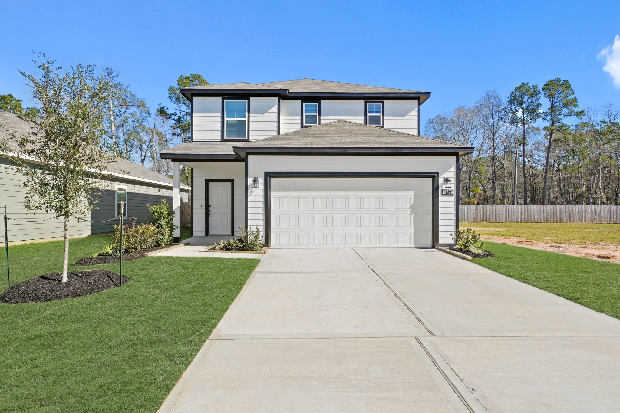 10779 Red Flagstone Drive Property Photo 2