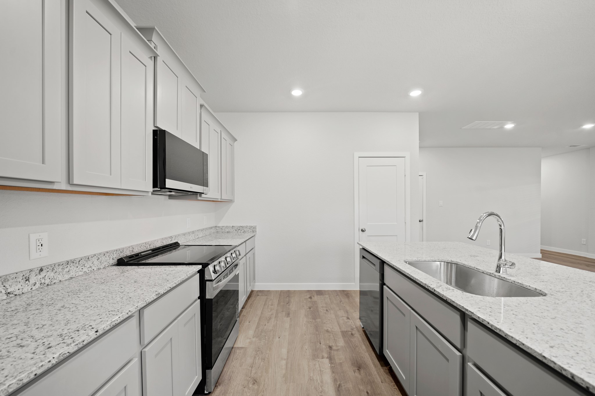 10779 Red Flagstone Drive Property Photo 11