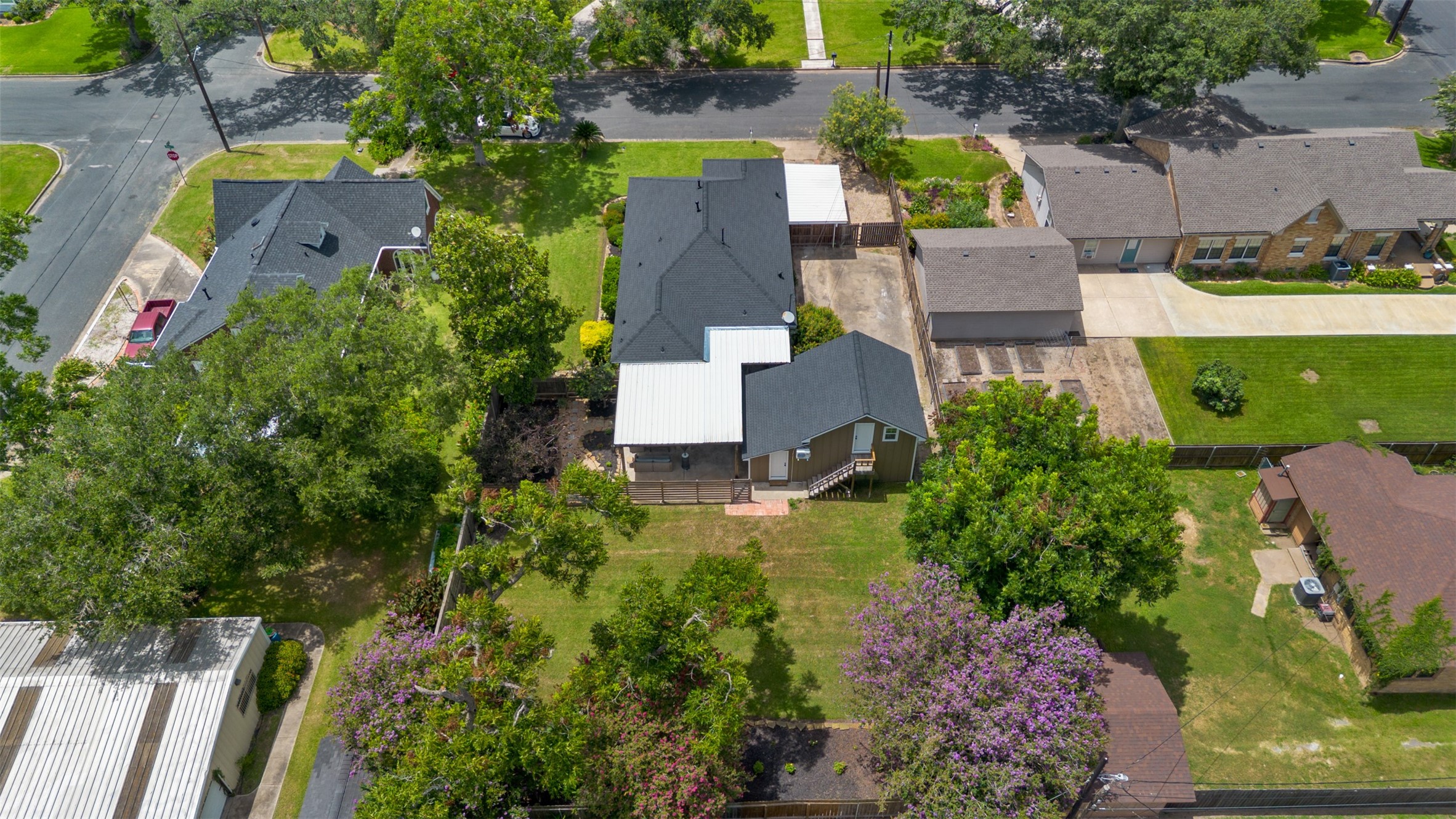 707 Heights Avenue Property Photo 26