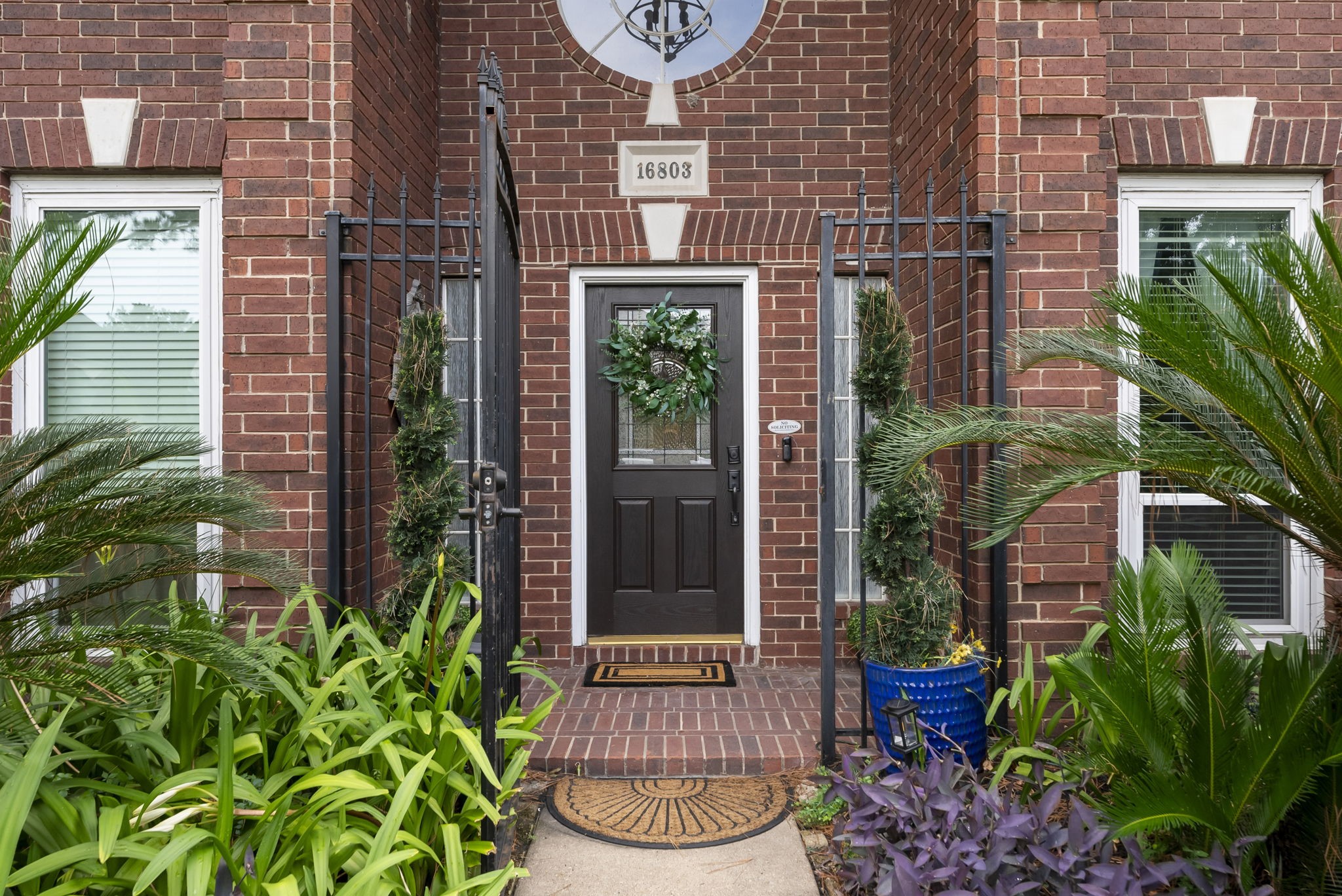 16803 Chewton Glen Street Property Photo 4