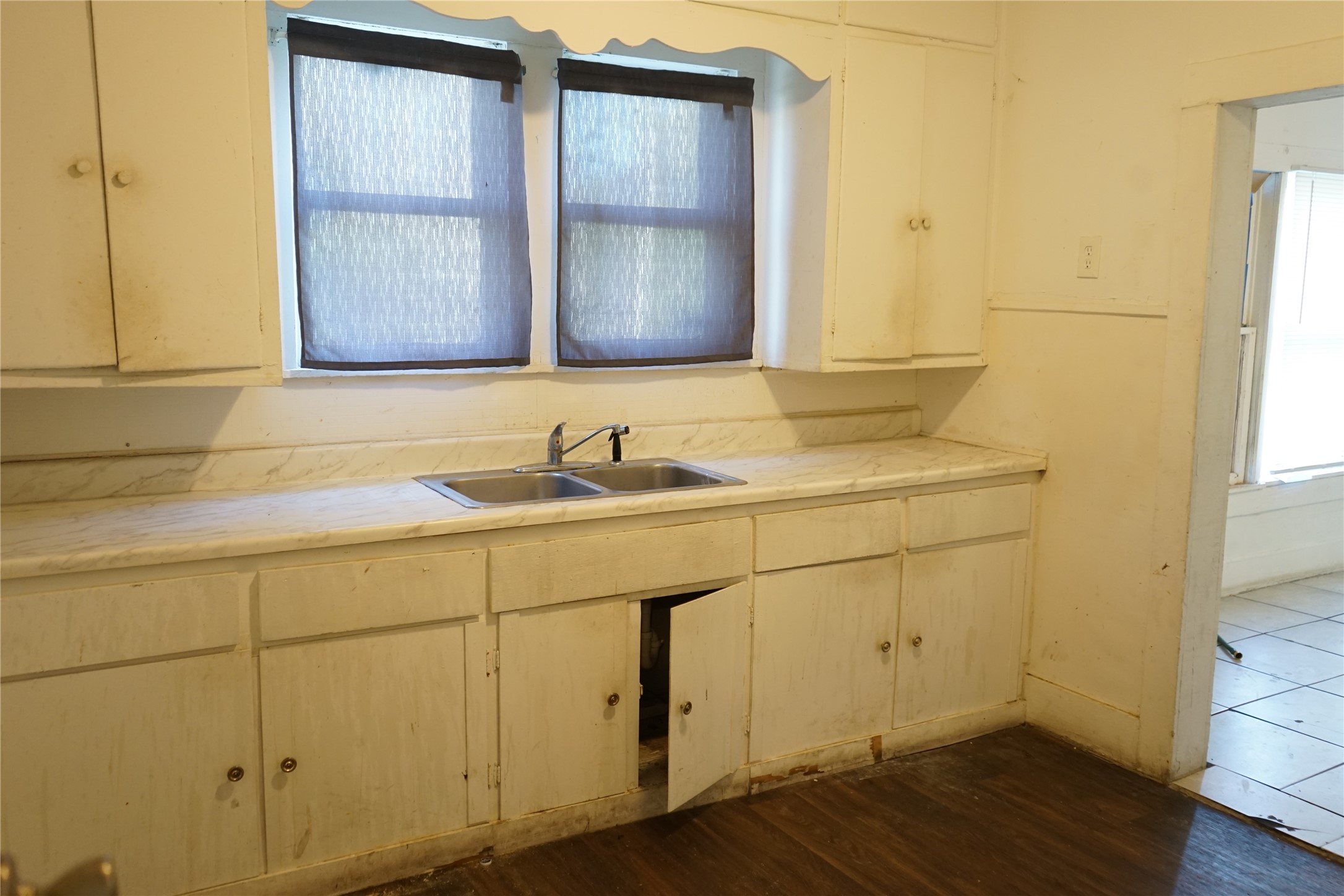 1419 Leaman Avenue Property Photo 8
