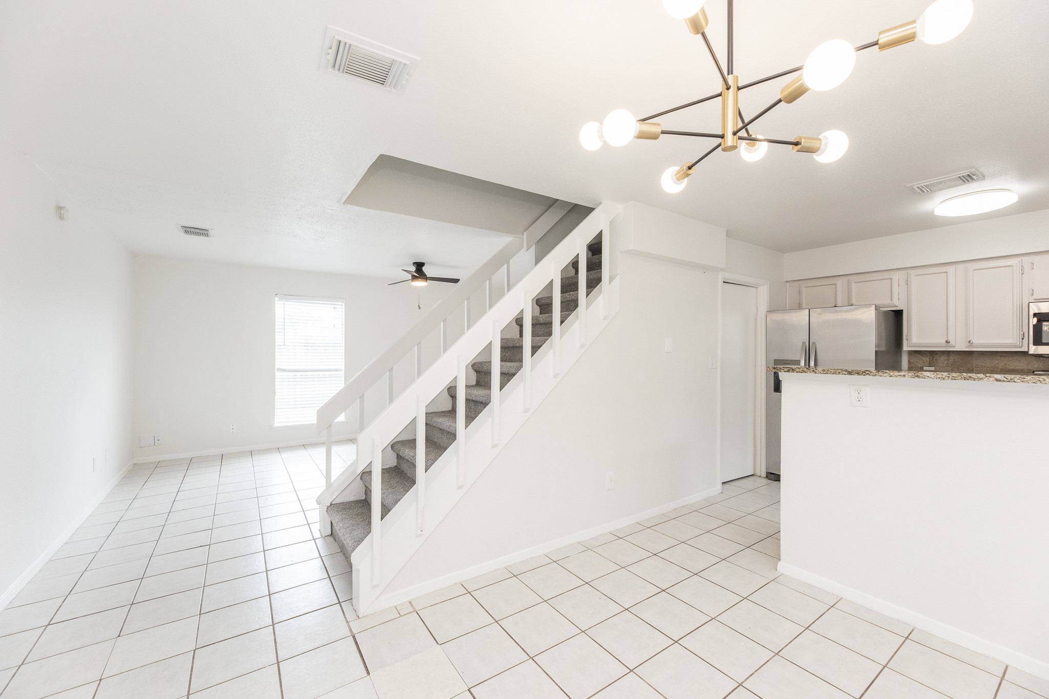 1902 Avenue B Property Photo 4