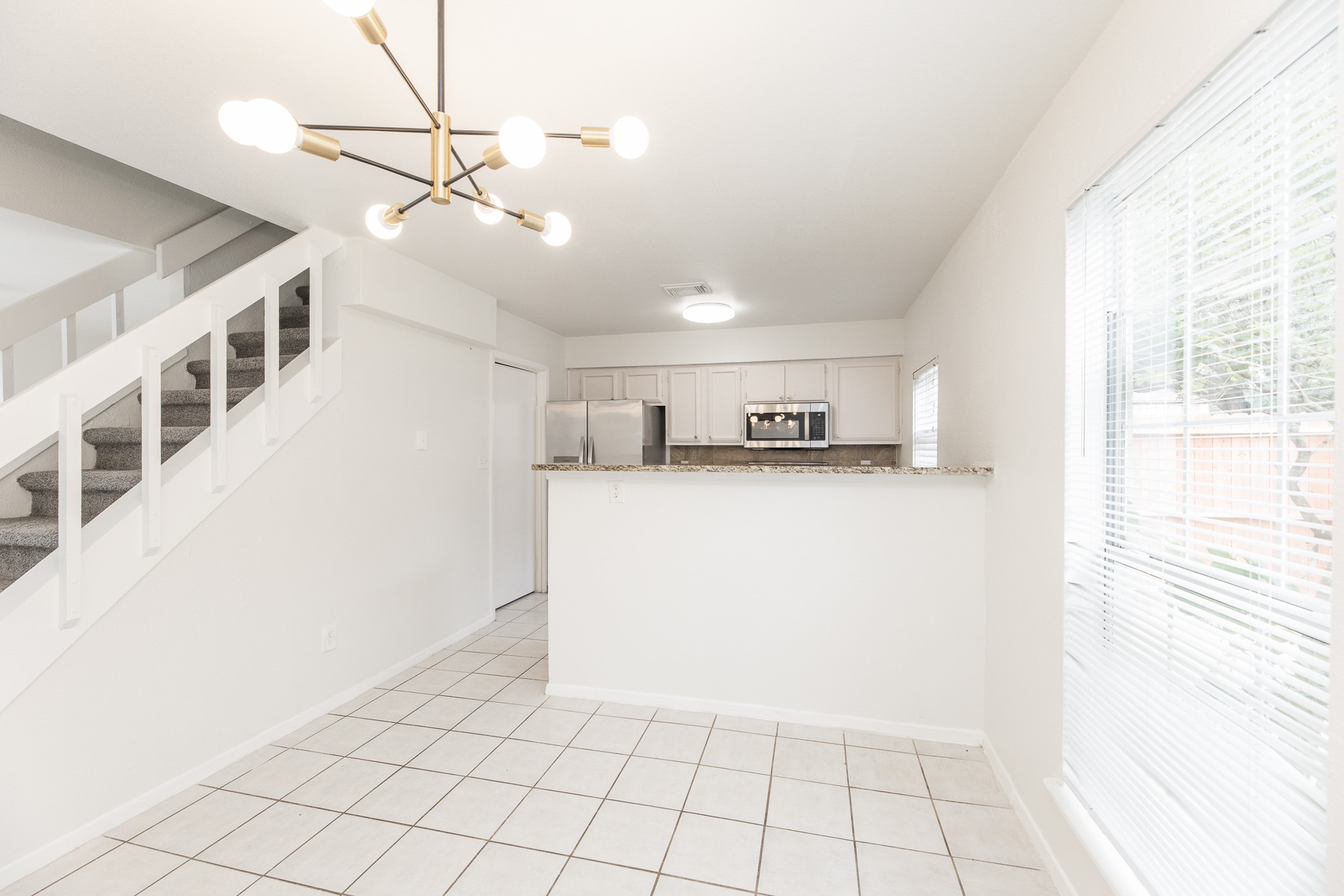 1902 Avenue B Property Photo 5