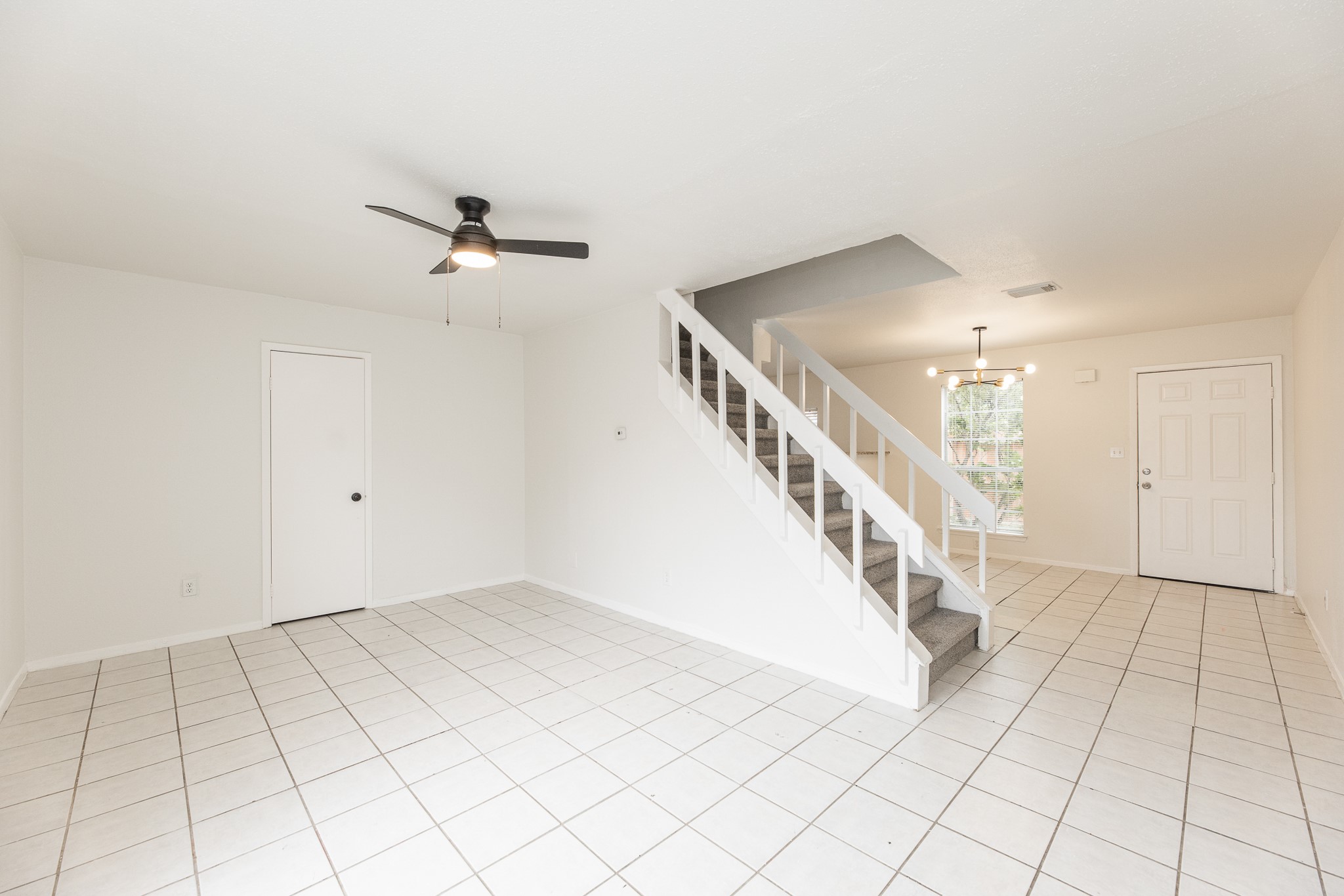 1902 Avenue B Property Photo 12