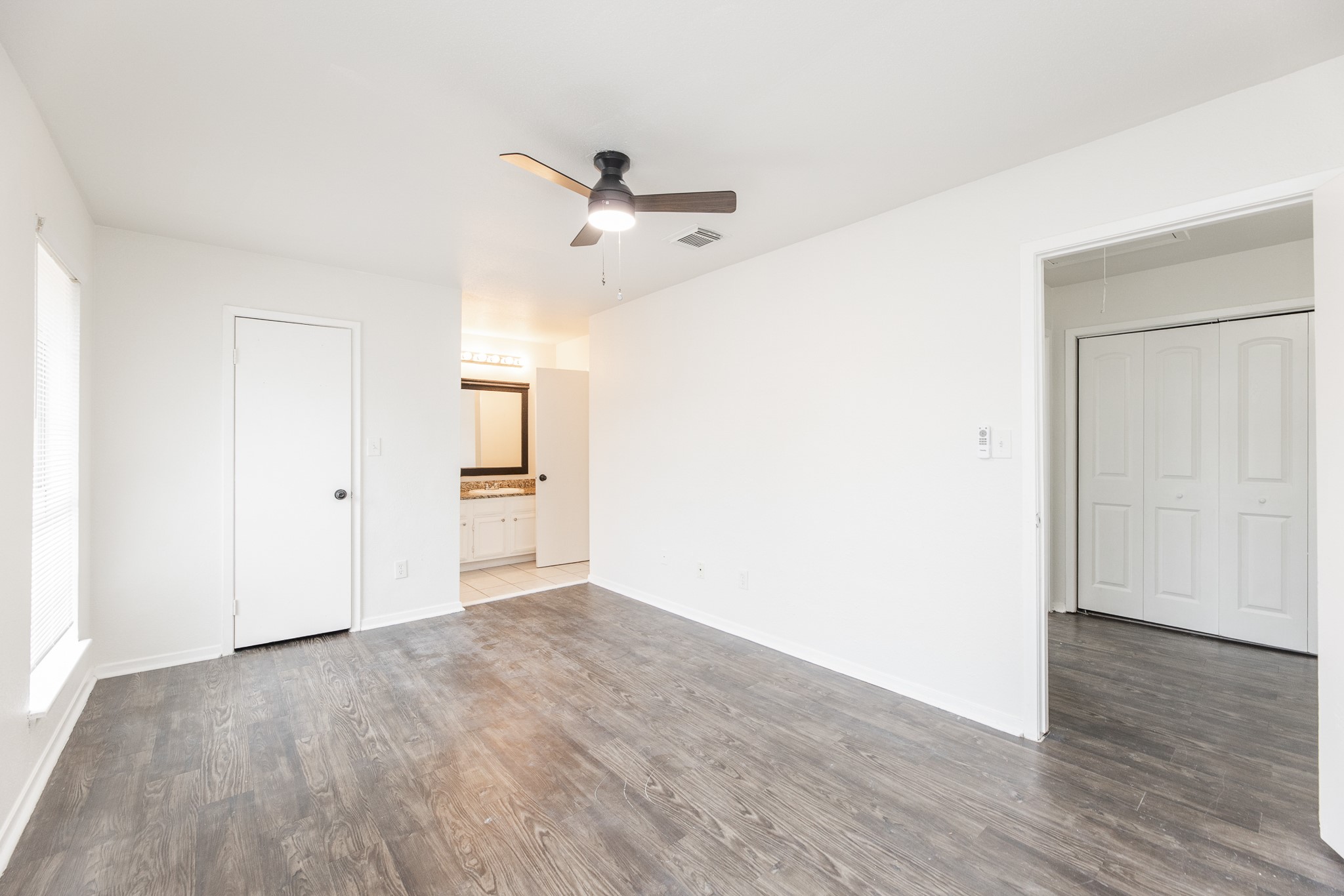1902 Avenue B Property Photo 18