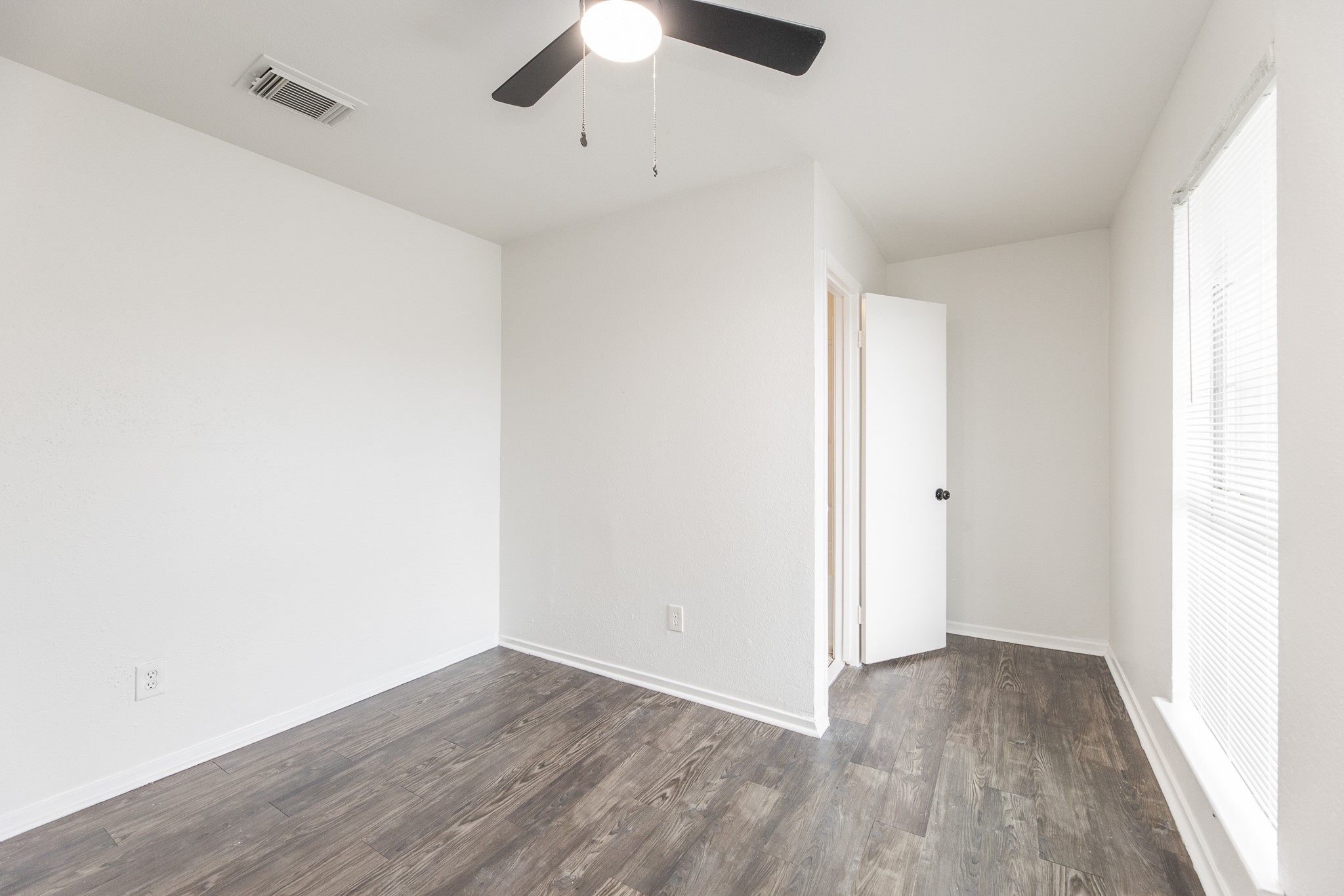 1902 Avenue B Property Photo 21