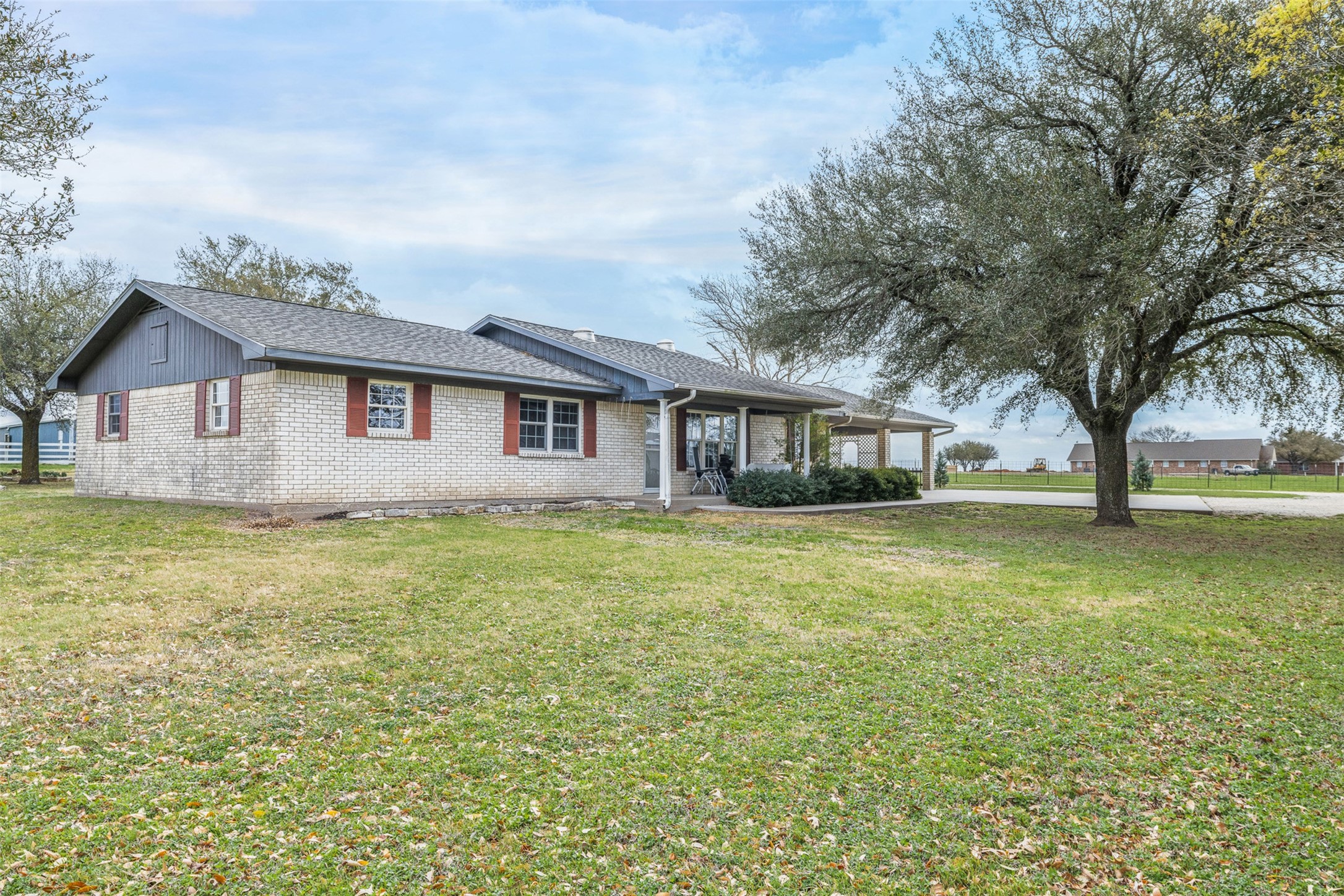 2042 Us Highway 77 Property Photo 8