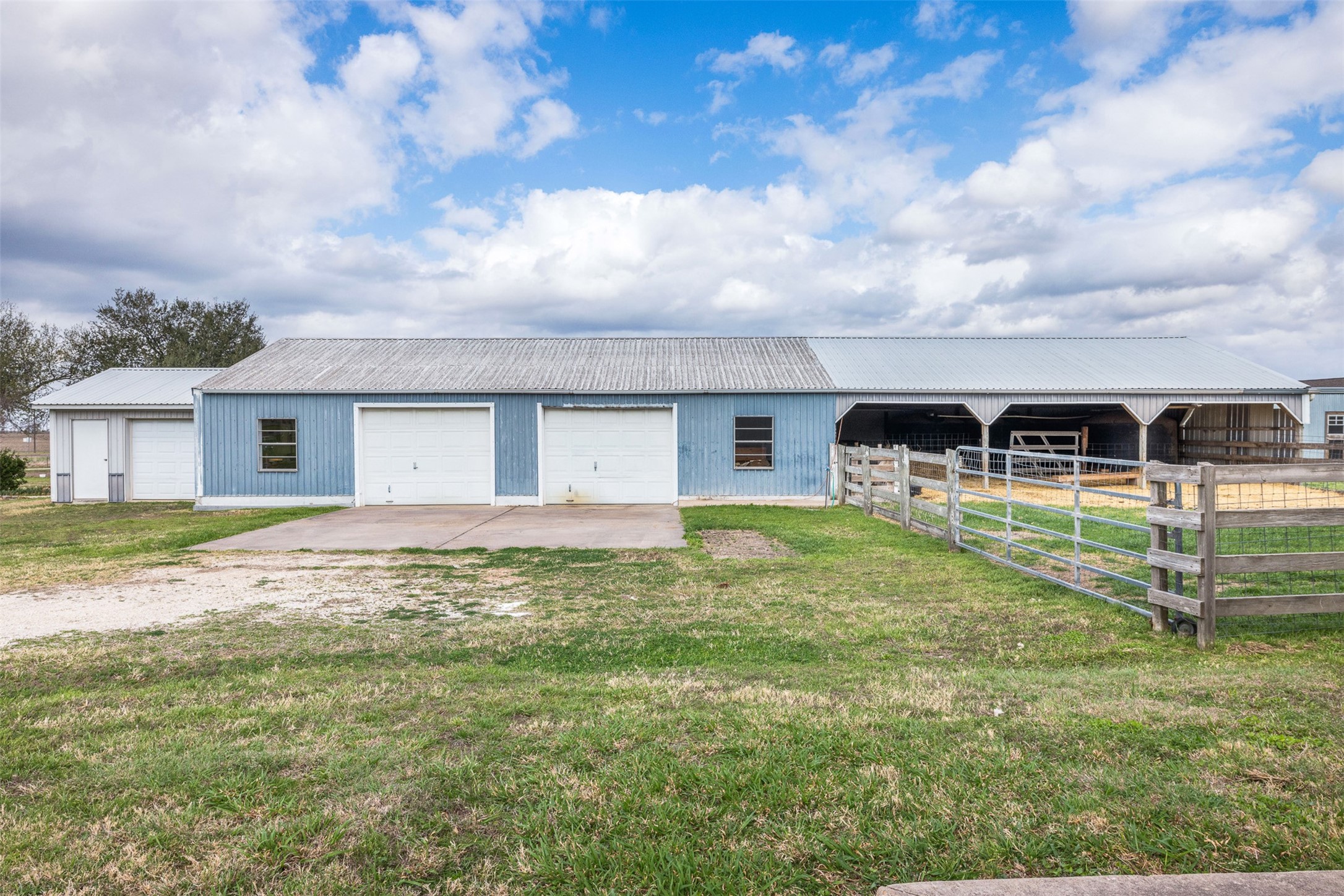 2042 Us Highway 77 Property Photo 14