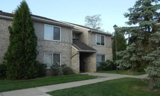 100 E Cook Rd Property Photo 3