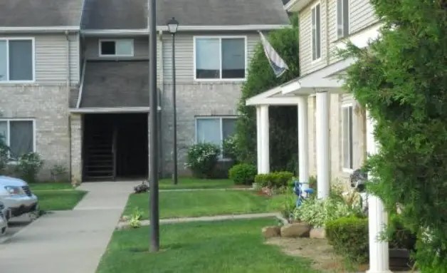 100 E Cook Rd Property Photo 4