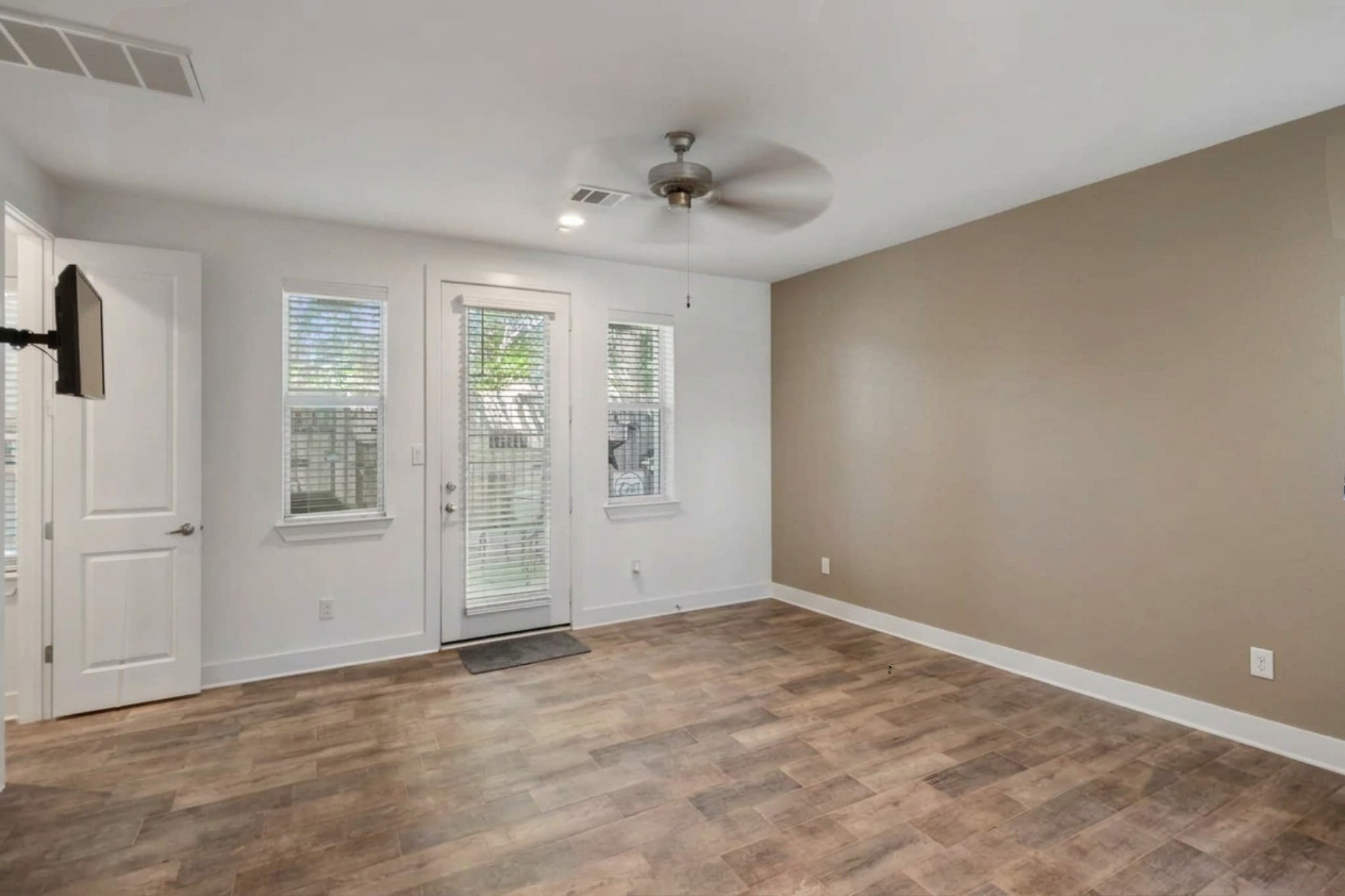 1209 Cedarpost Tree Springs Place Property Photo 6