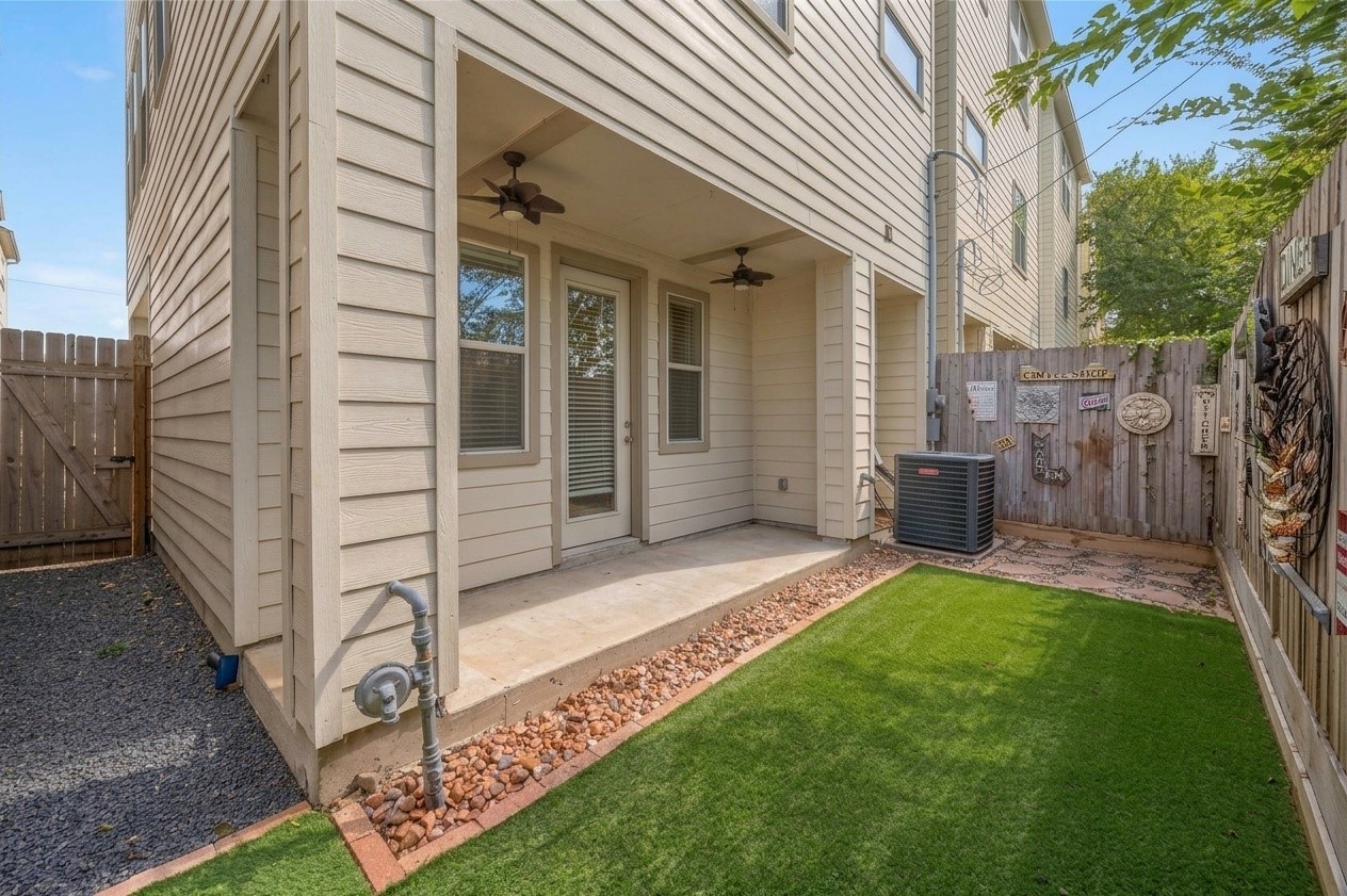 1209 Cedarpost Tree Springs Place Property Photo 21