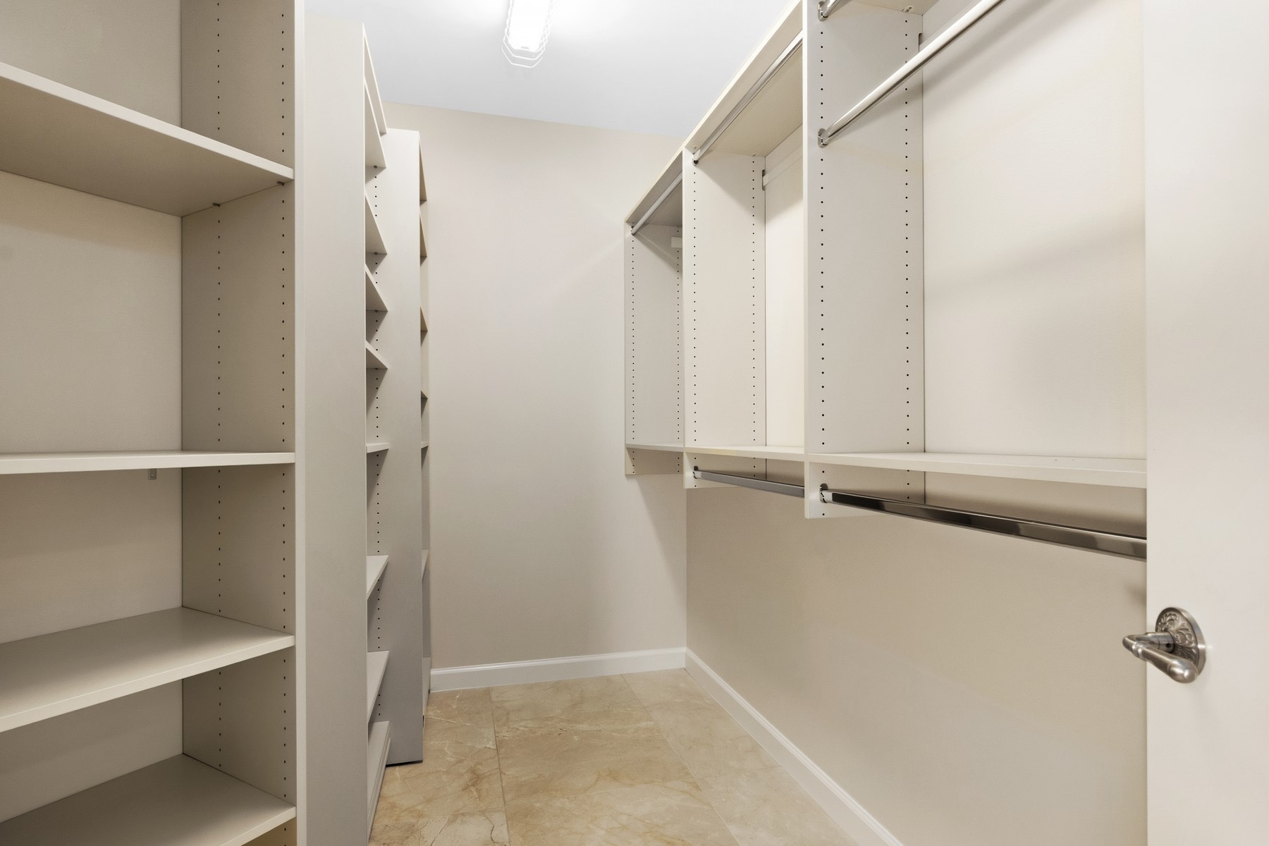 3030 Post Oak Boulevard 202 Property Photo 18