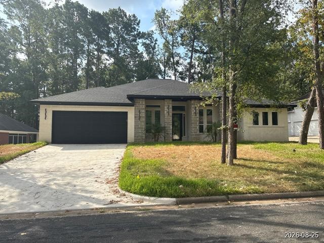 2405 W Green Briar Drive Property Photo 1